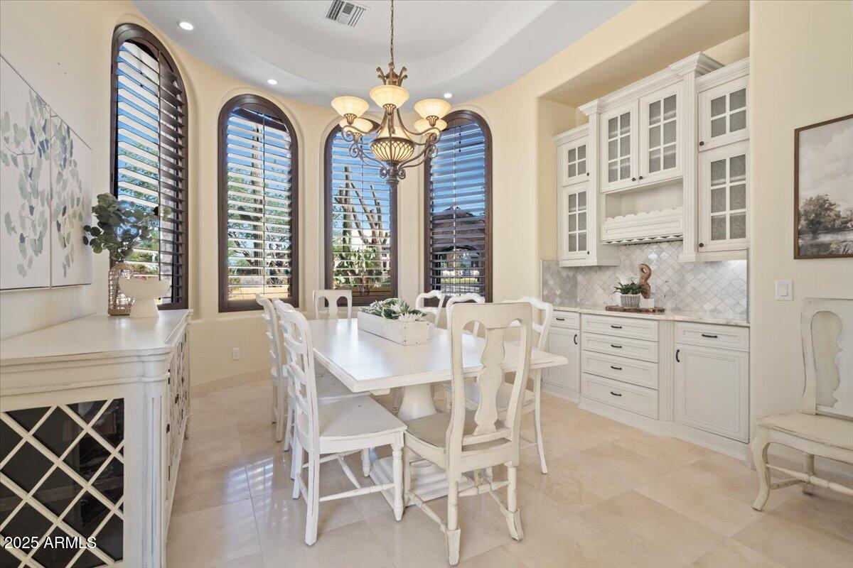 4037 N PINNACLE HILLS Circle