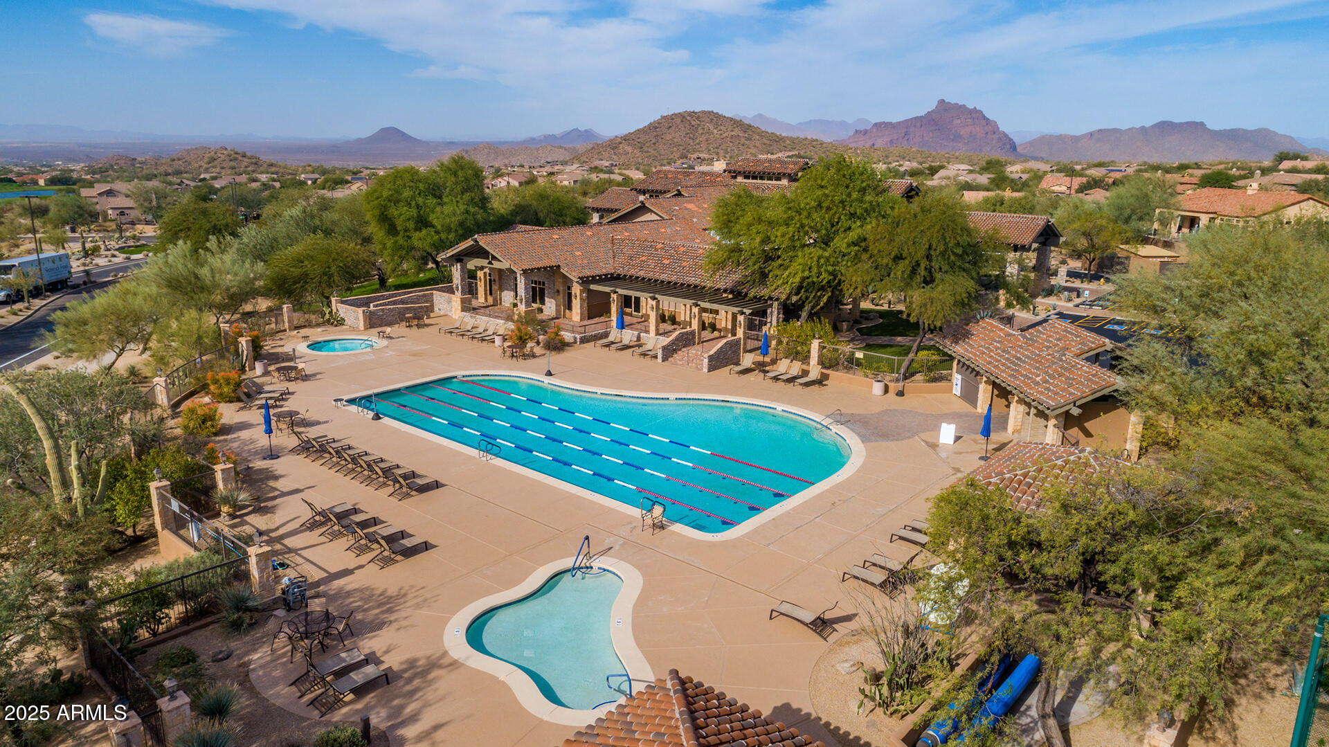 4037 N PINNACLE HILLS Circle