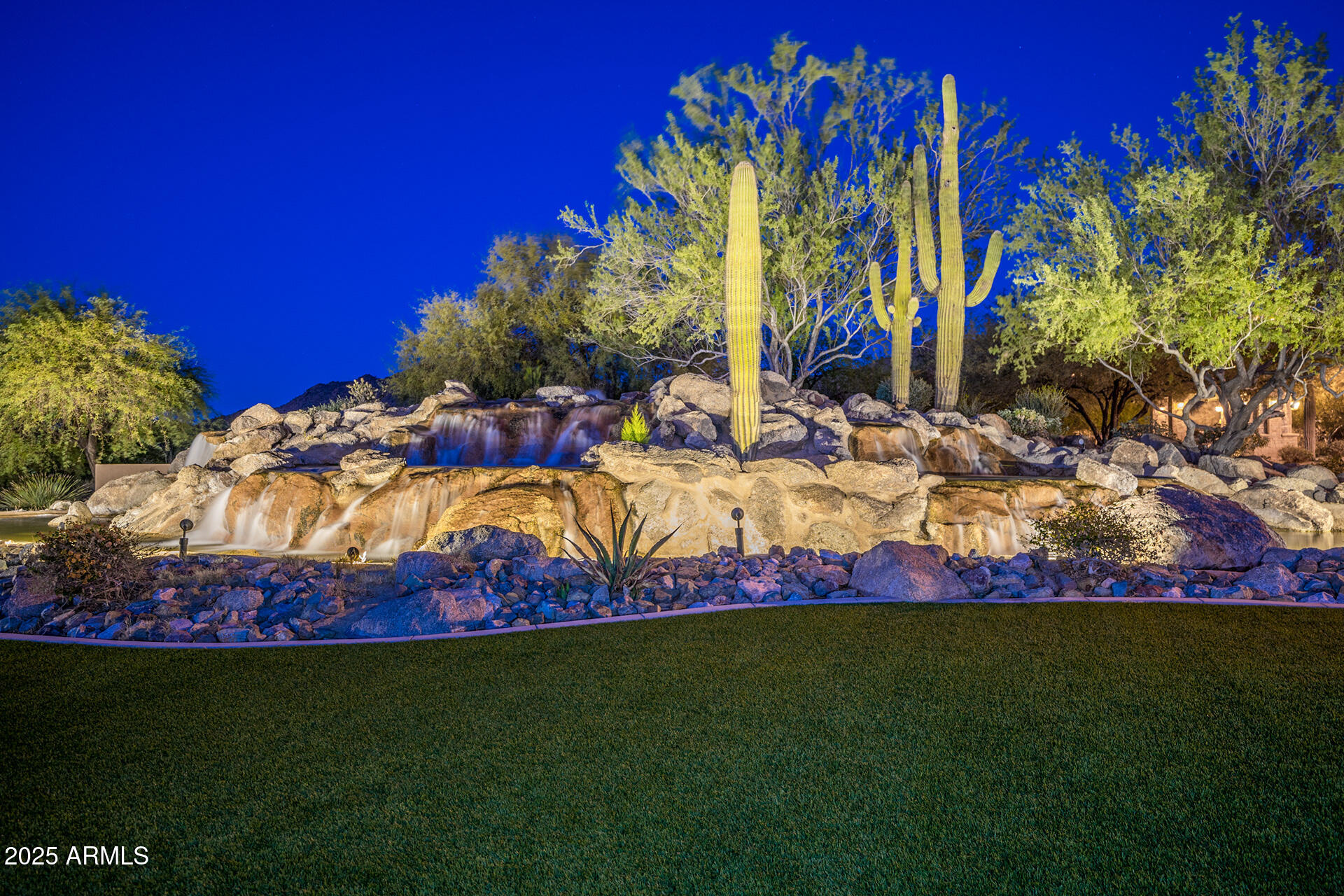 4037 N PINNACLE HILLS Circle