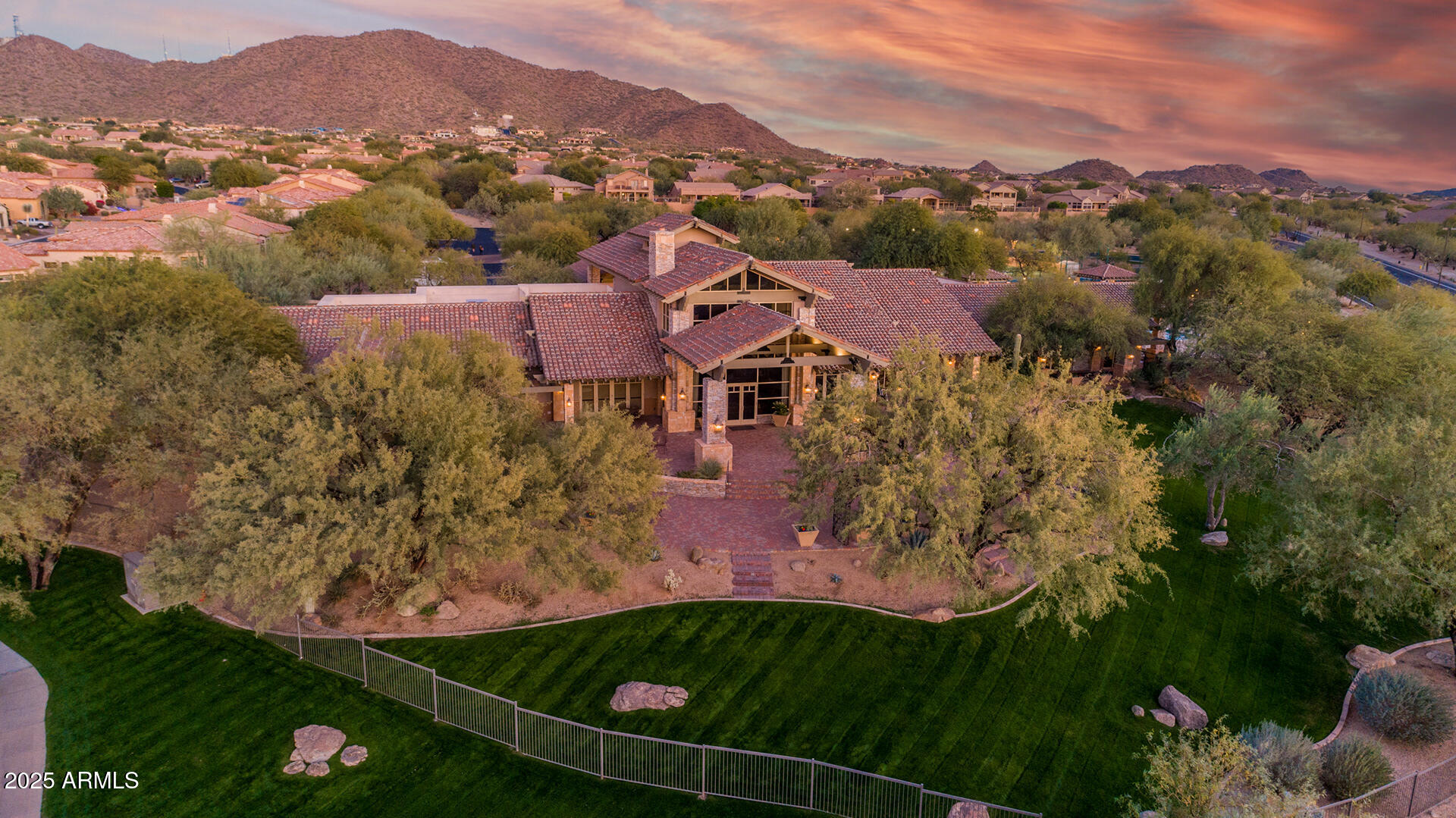 4037 N PINNACLE HILLS Circle