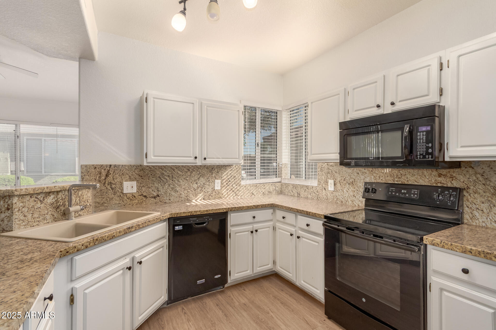 2929 W YORKSHIRE Drive 1061