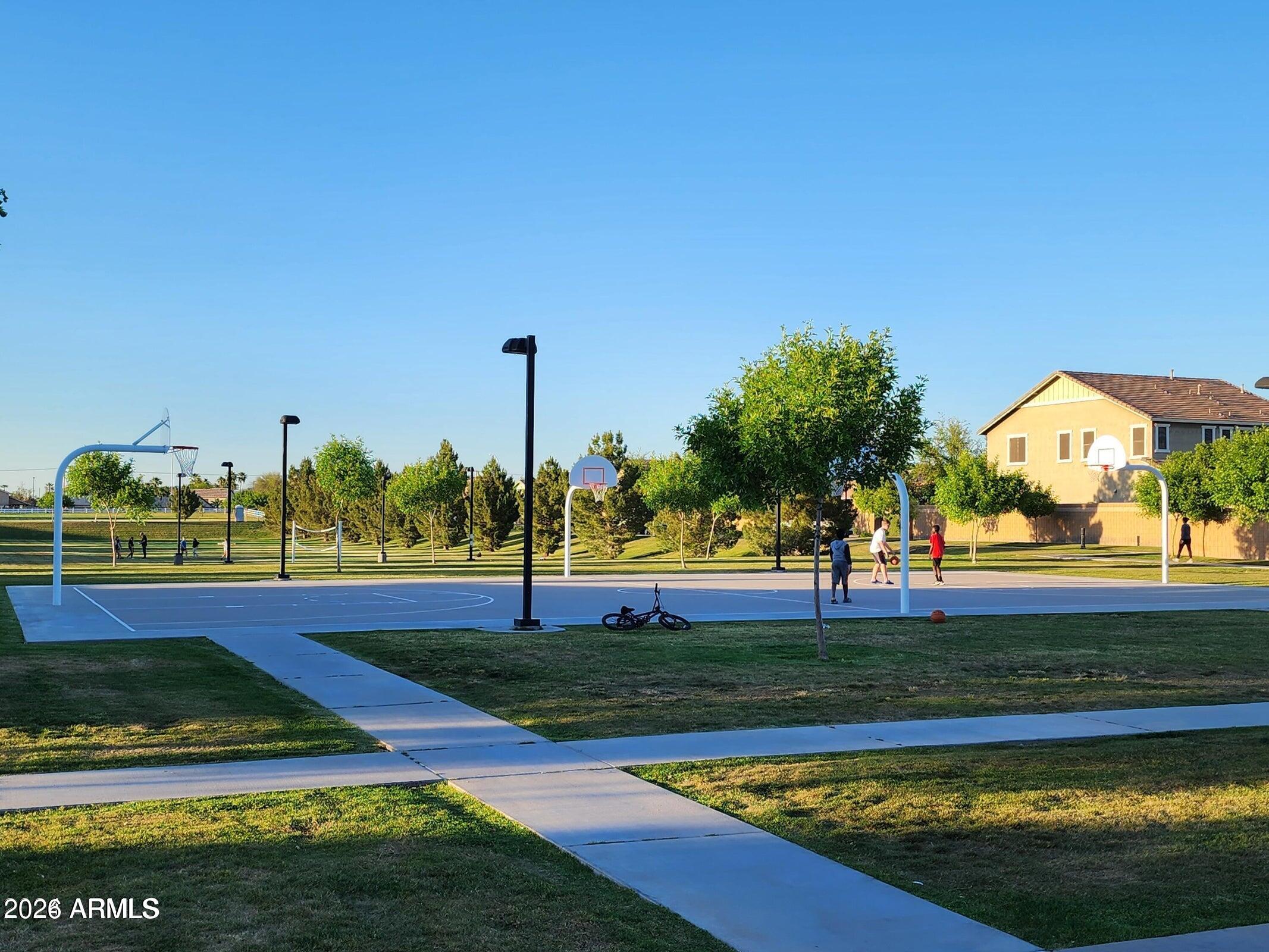 7260 E PORTOBELLO Avenue