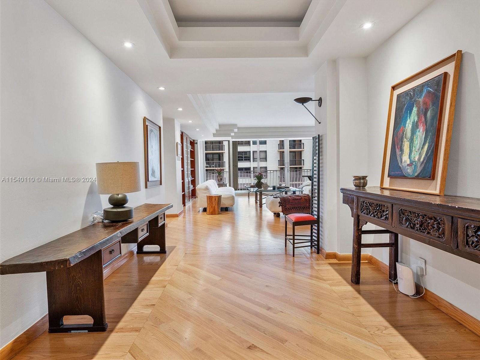 10155 Collins Ave # 506