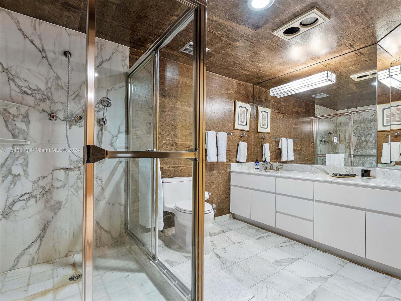 10155 Collins Ave # 506