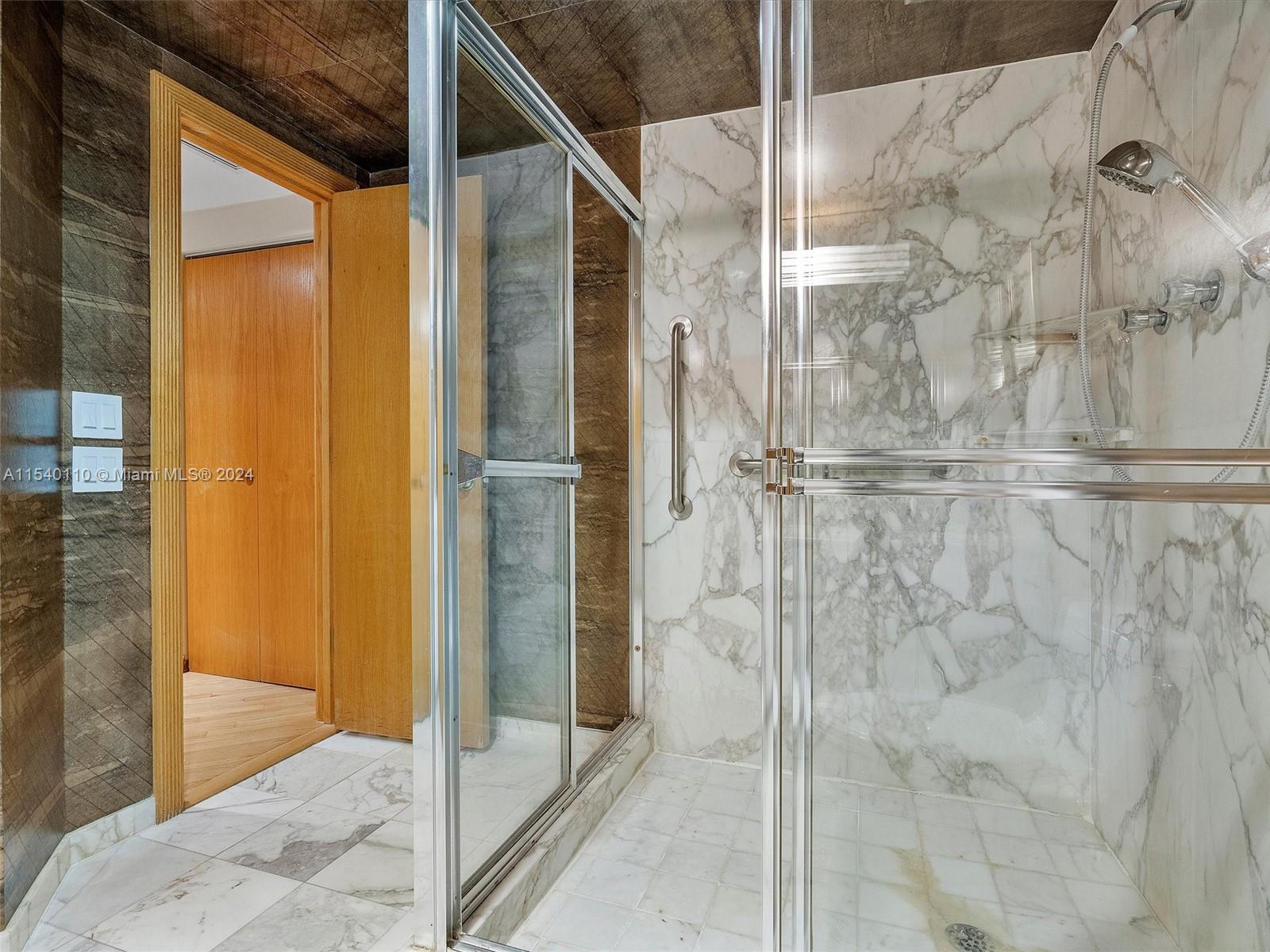 10155 Collins Ave # 506