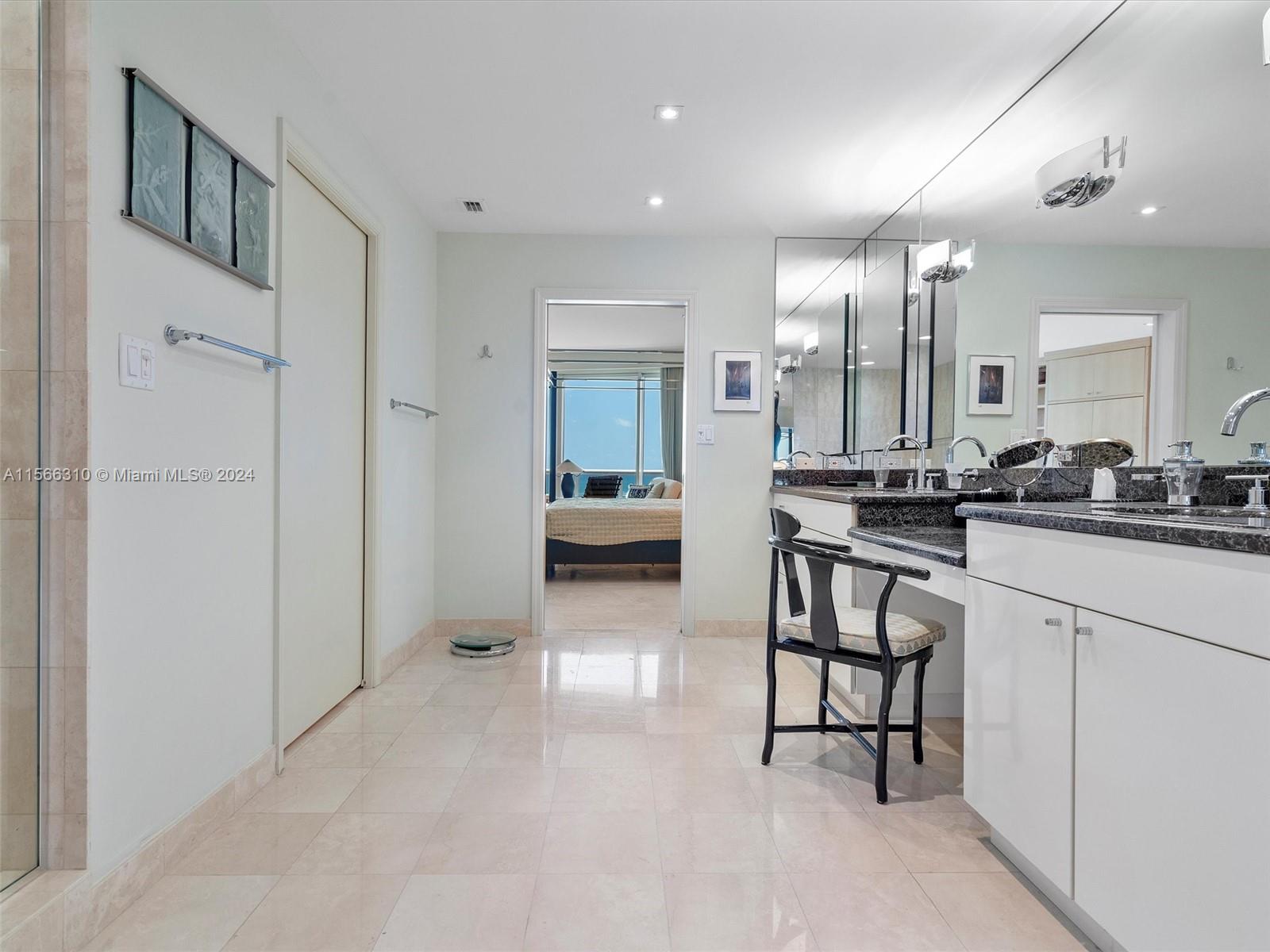 9601 Collins Ave Unit: PH206