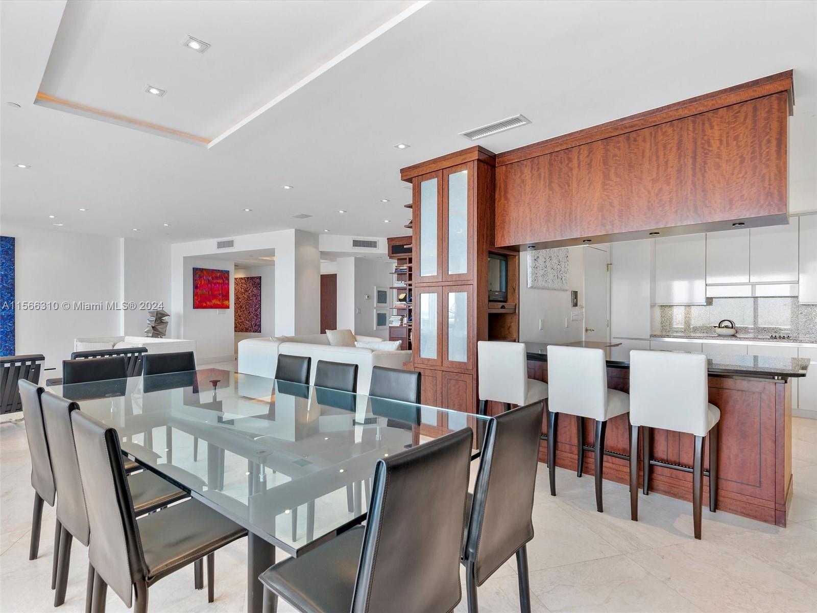 9601 Collins Ave Unit: PH206