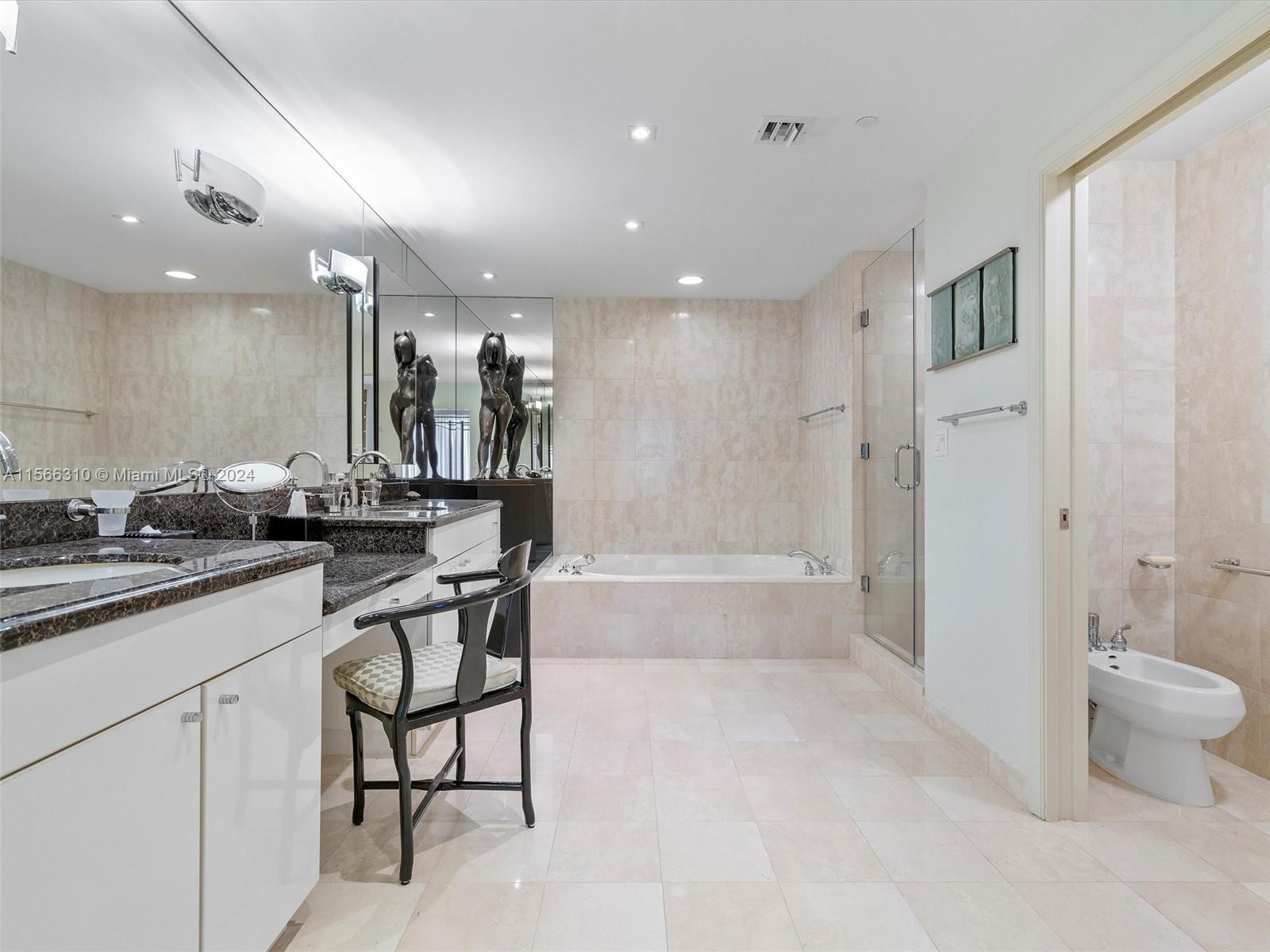 9601 Collins Ave Unit: PH206