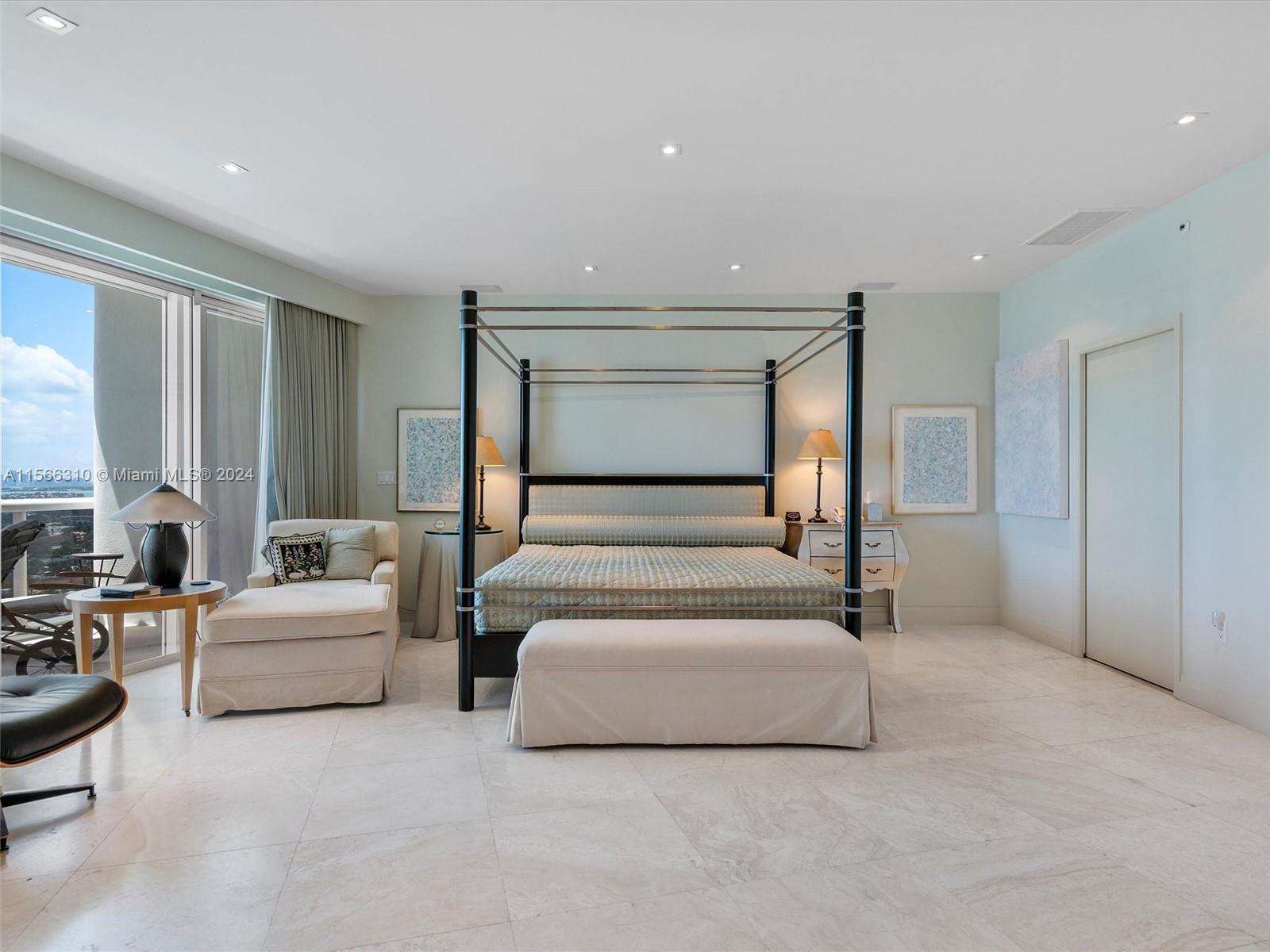 9601 Collins Ave Unit: PH206