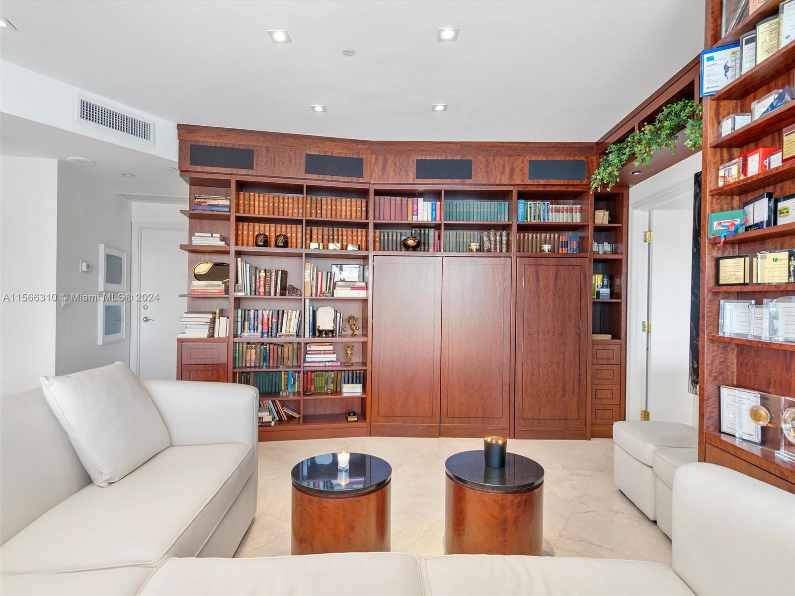 9601 Collins Ave Unit: PH206