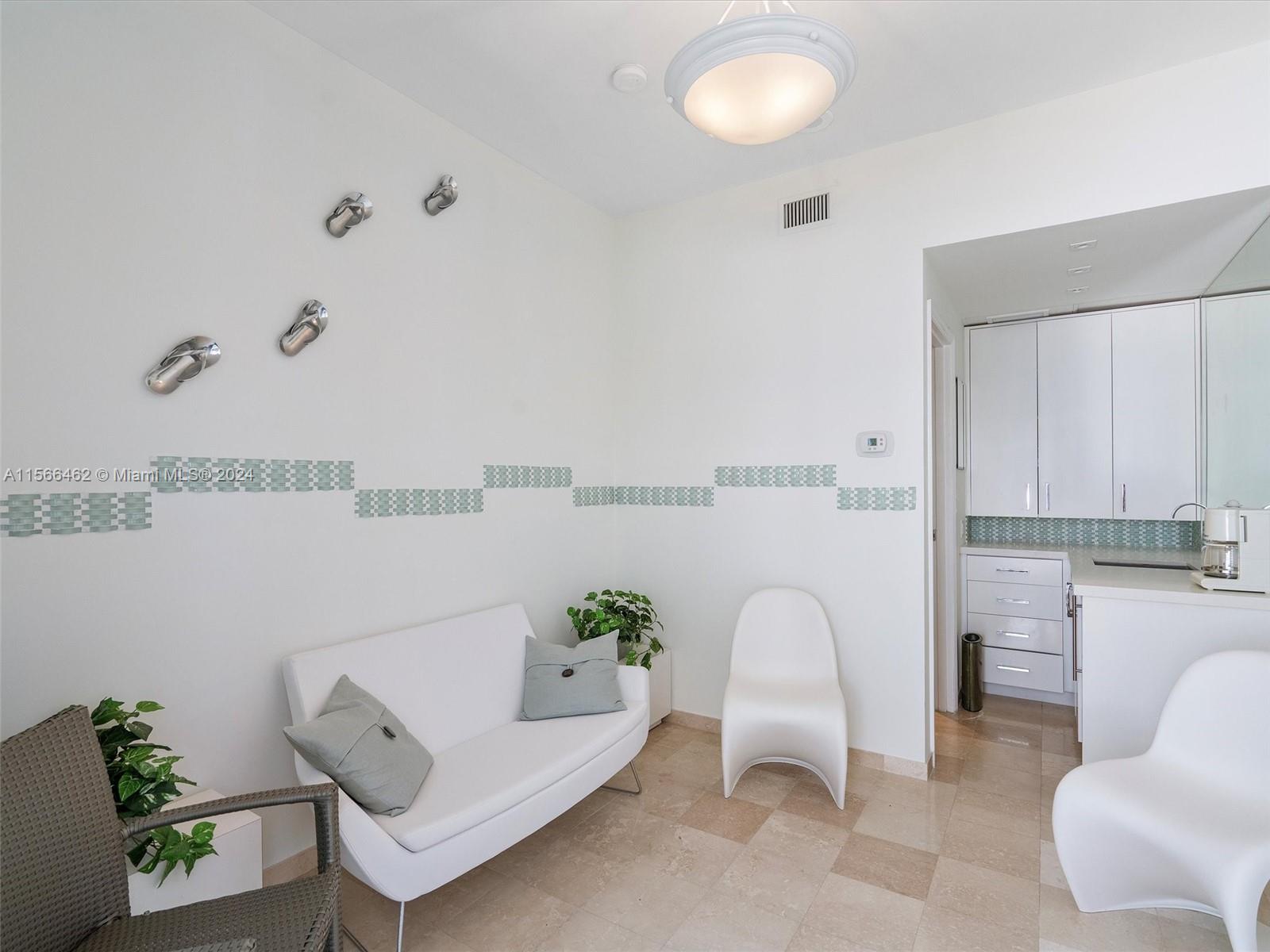 9601 Collins Ave # 28 Unit: C-28