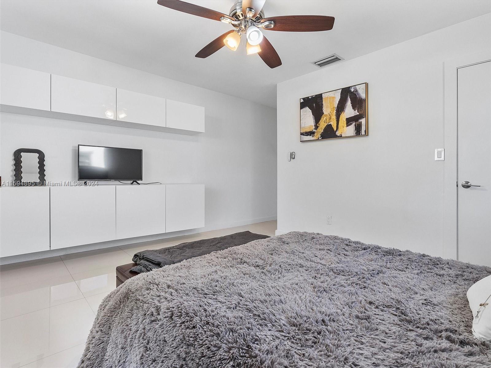 14711 Palmetto Palm Ave