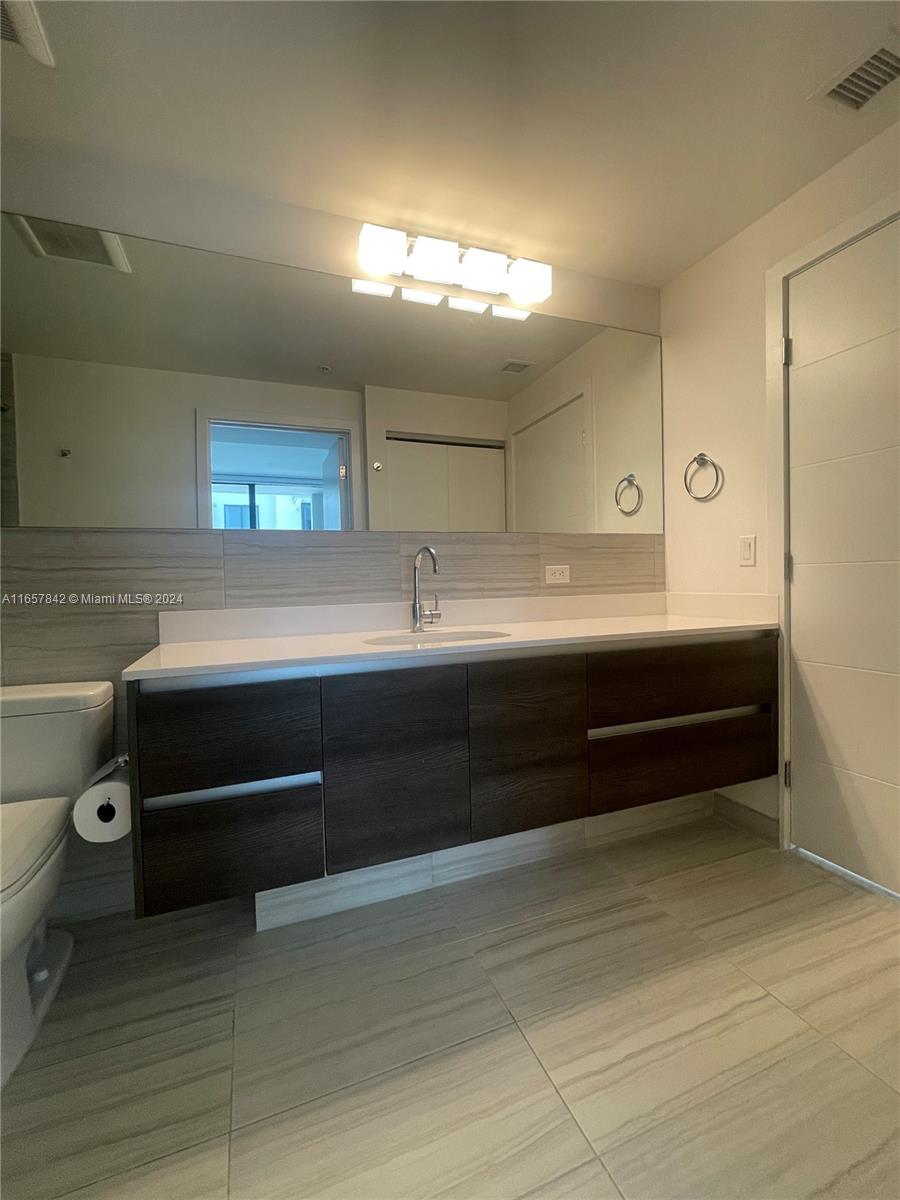 301 Altara Ave # 504