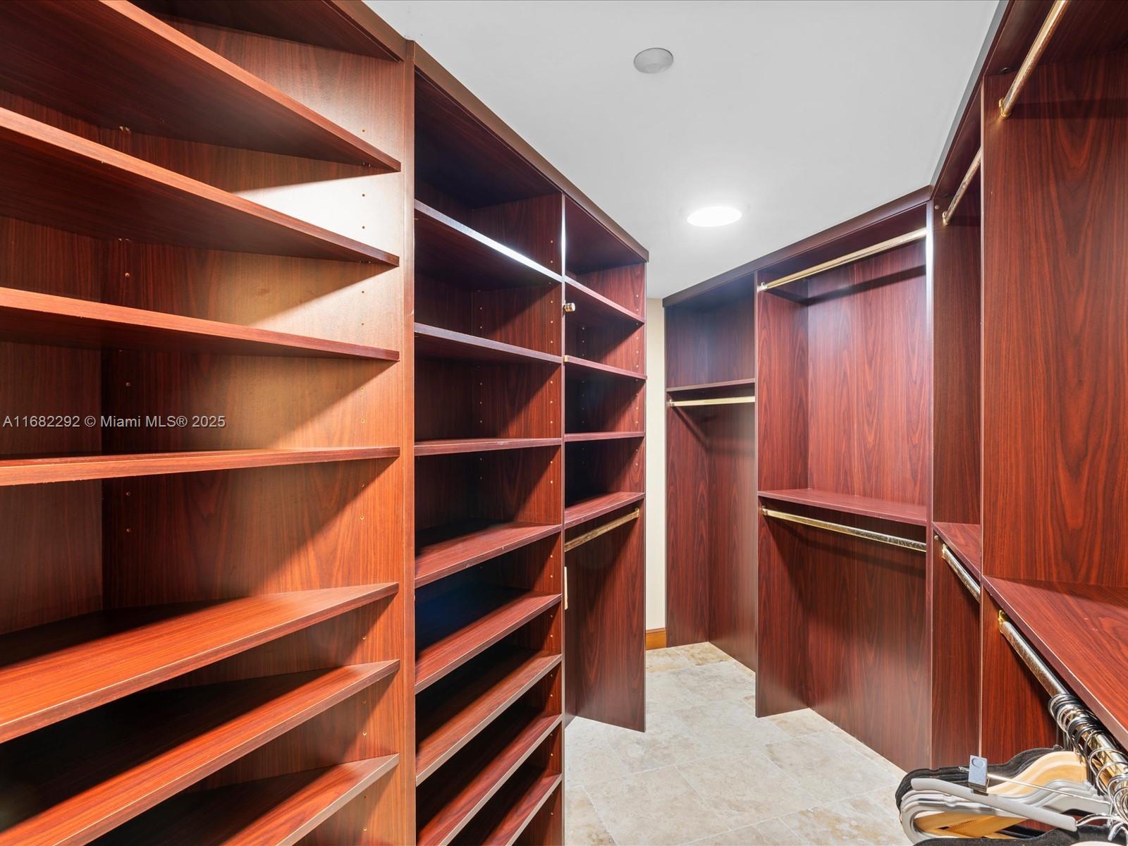 19111 Collins Ave # 2908