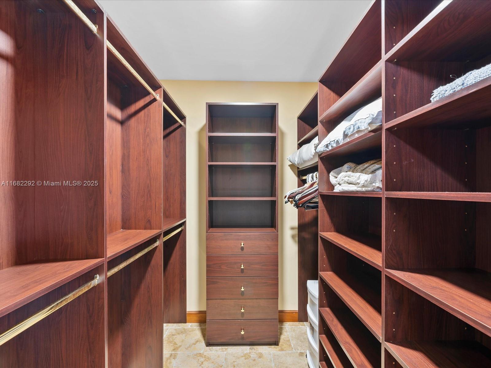 19111 Collins Ave # 2908