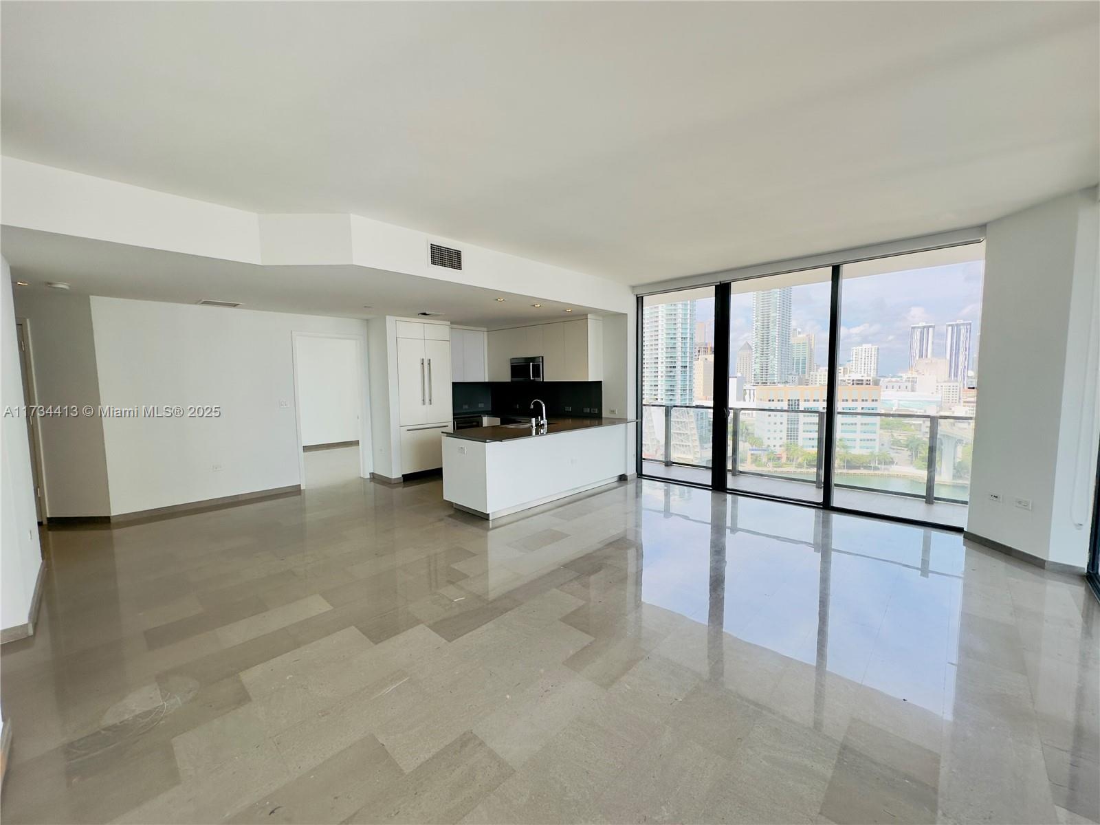 68 SE 6th St # 1011