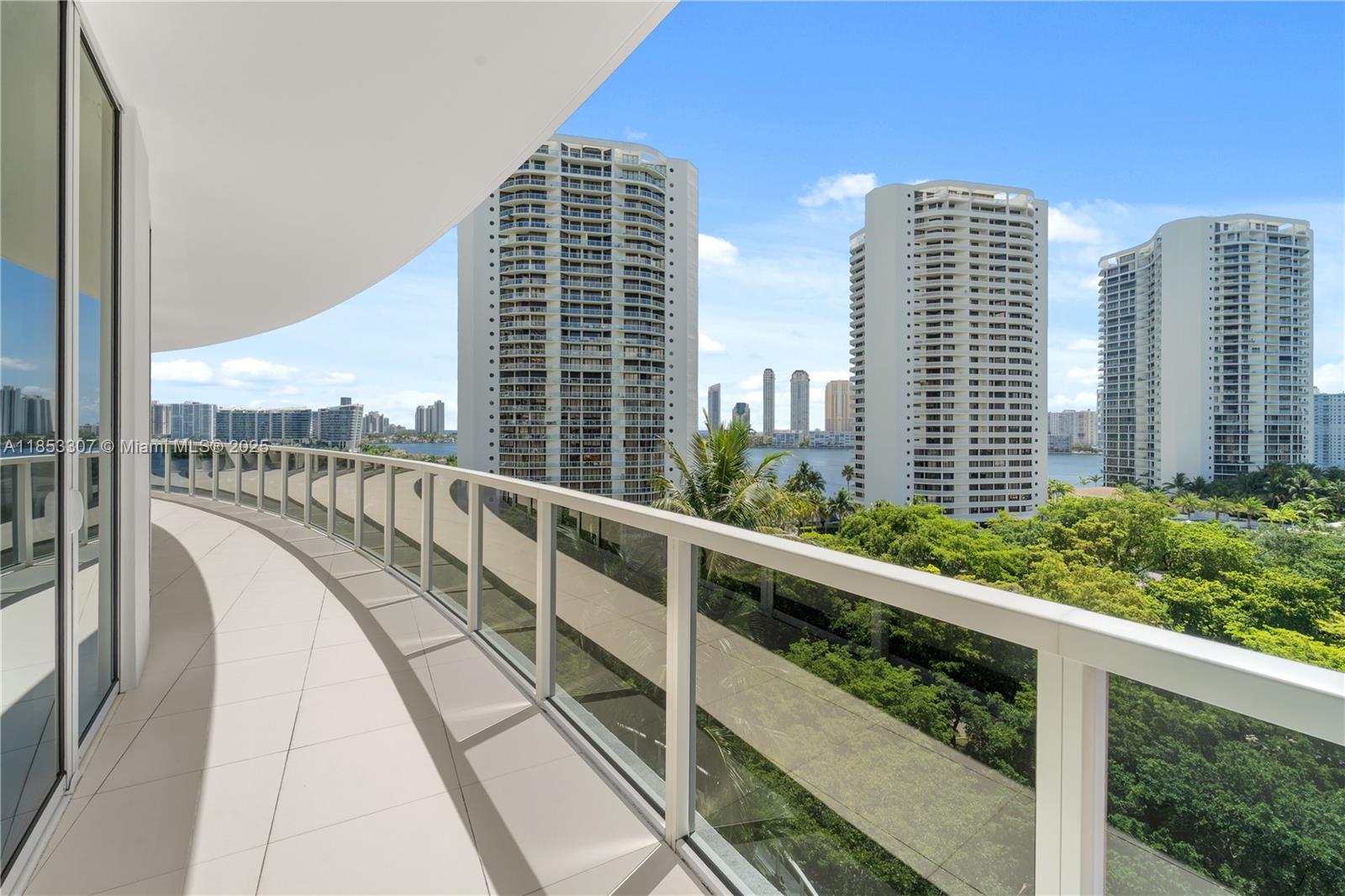 4100 Island Blvd # 902