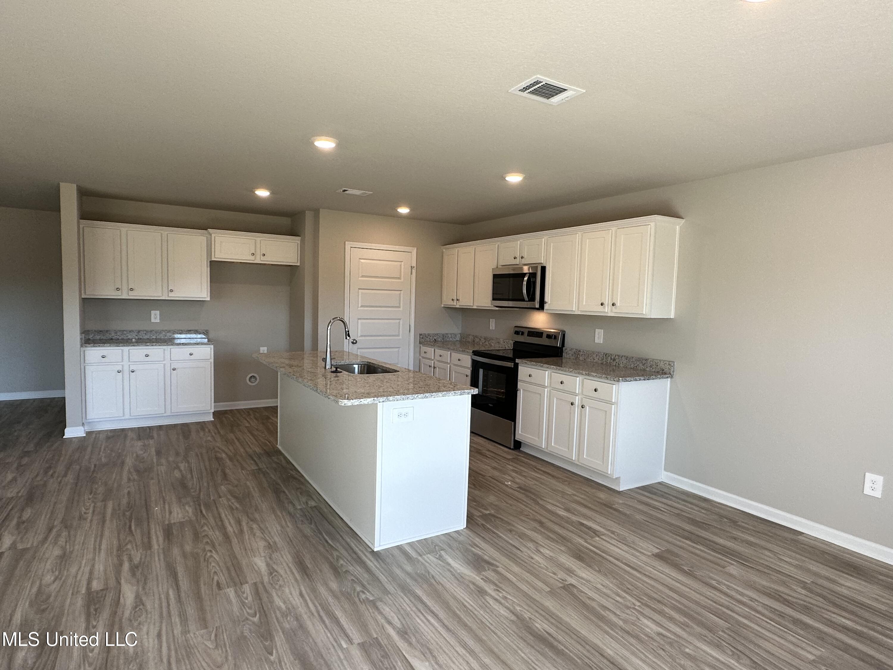 15333 Leighwood Lane