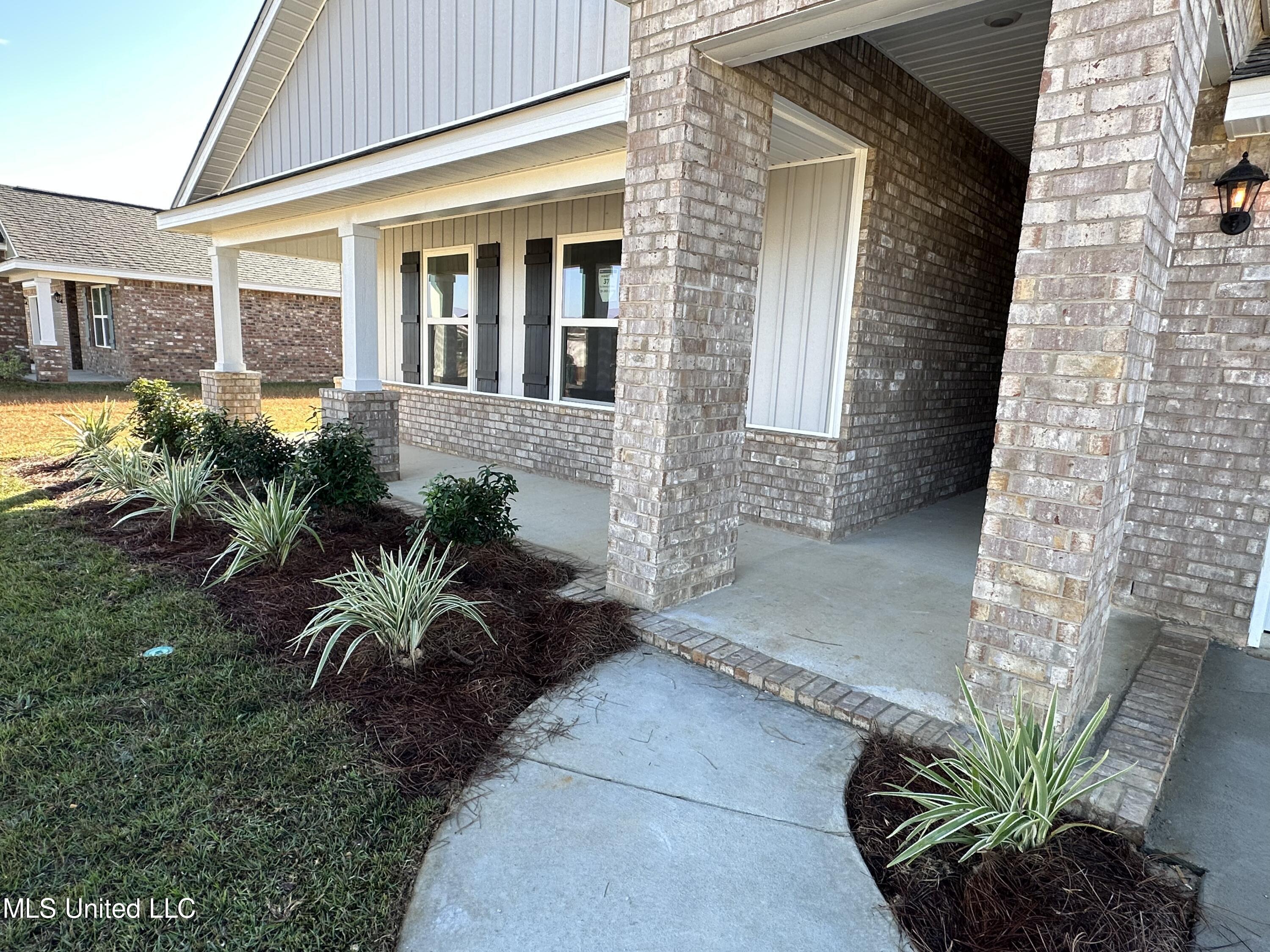 15333 Leighwood Lane