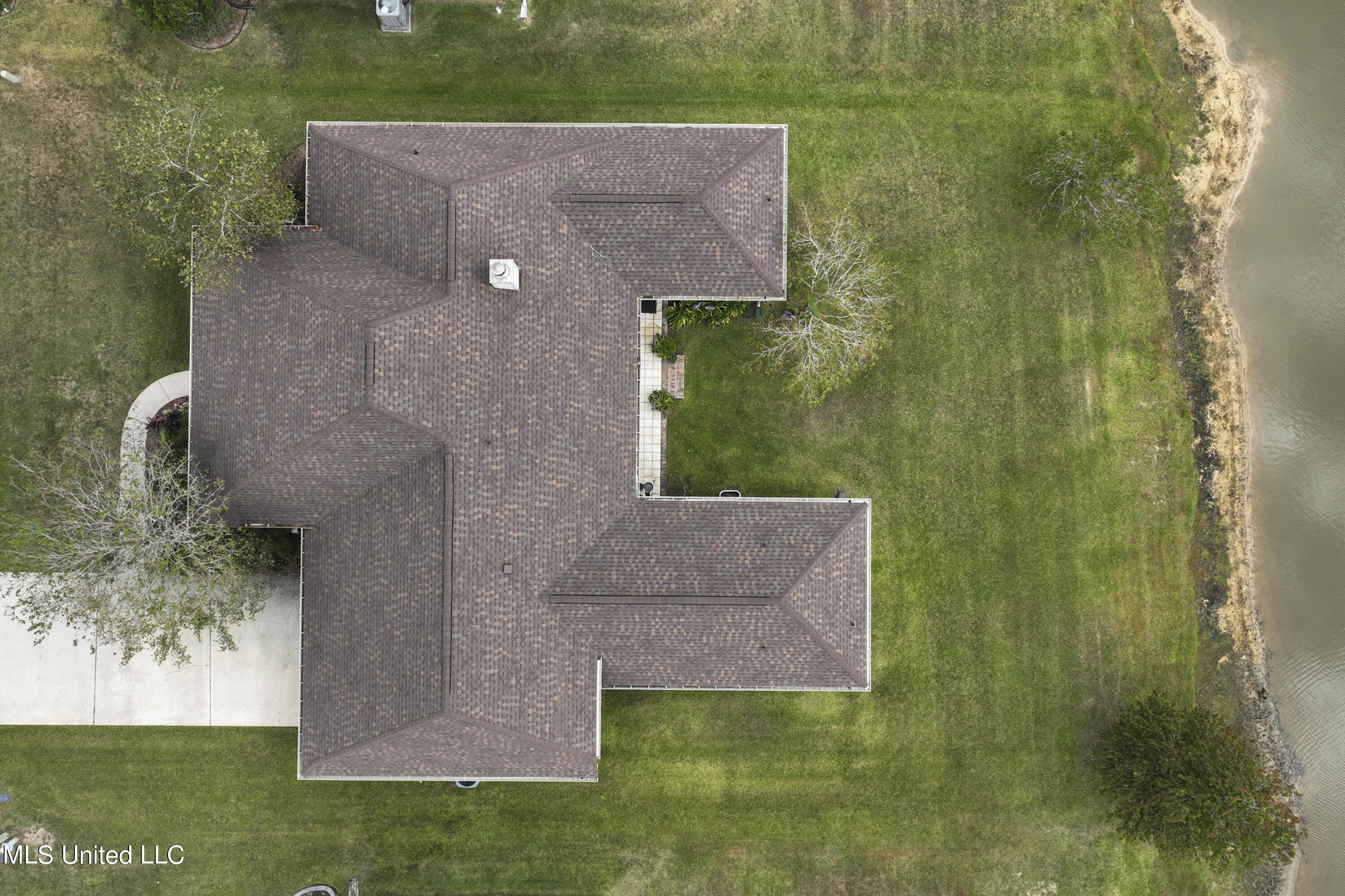 15348 Overlook Drive