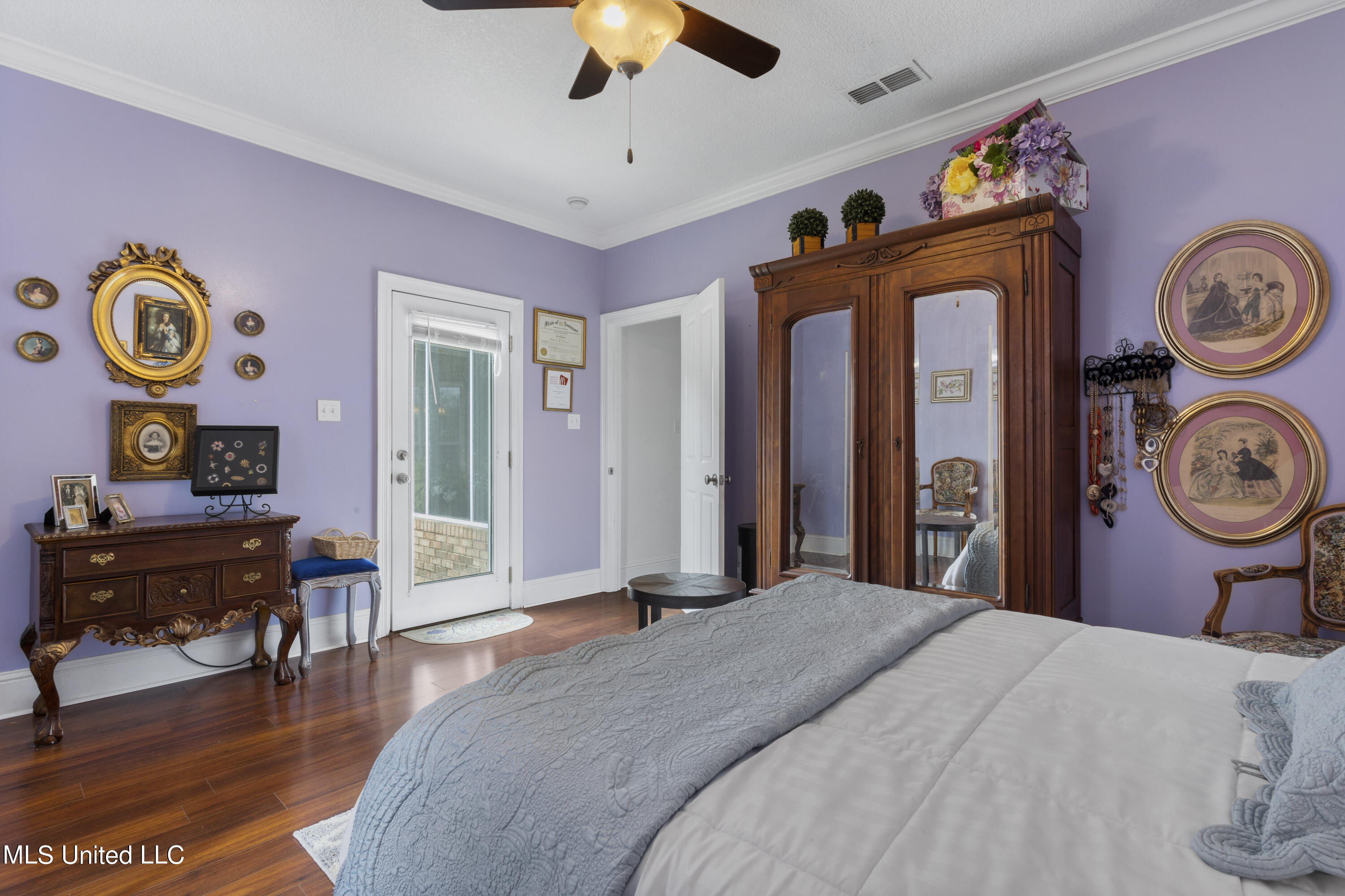 15348 Overlook Drive