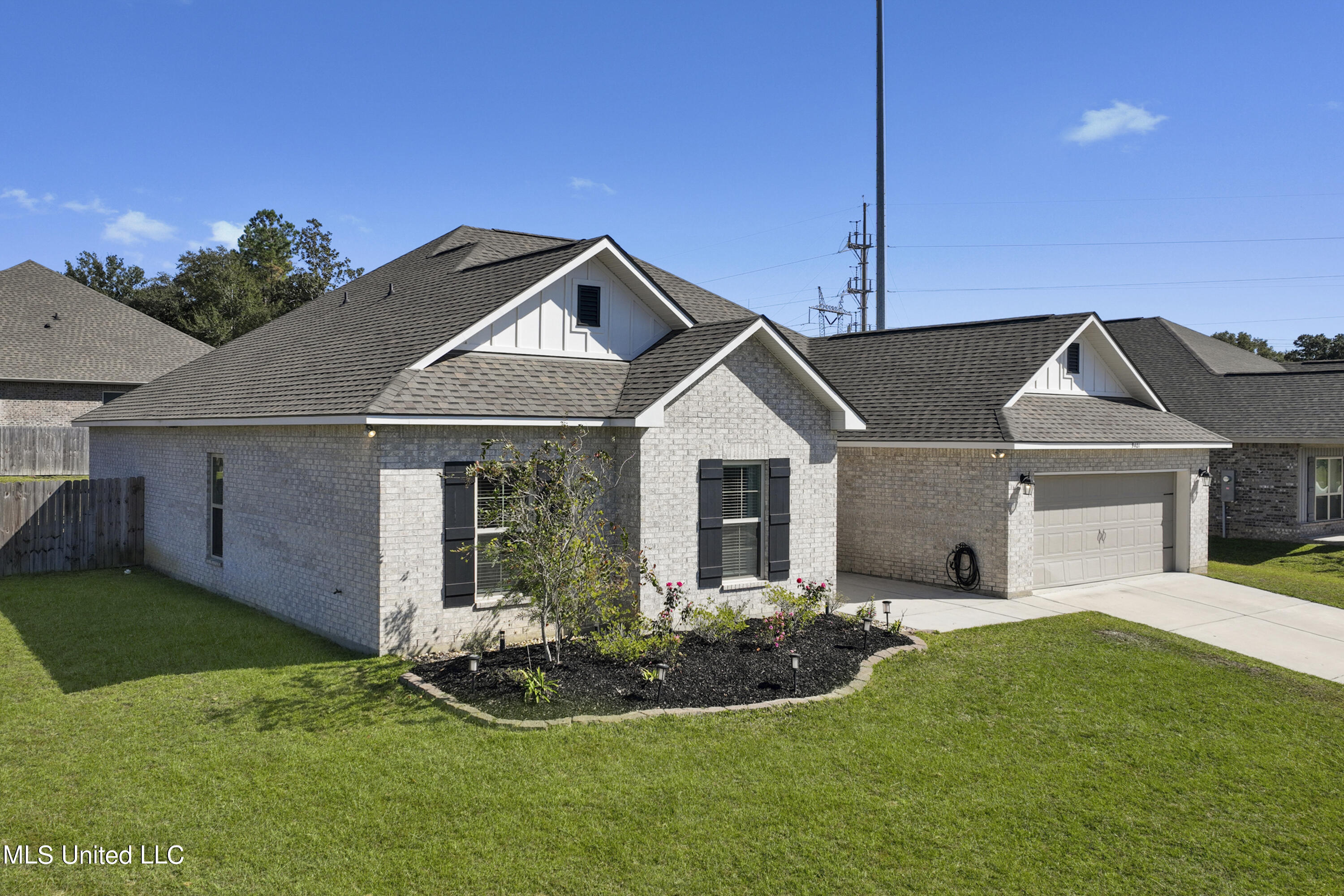 9401 Lost Tree Trail