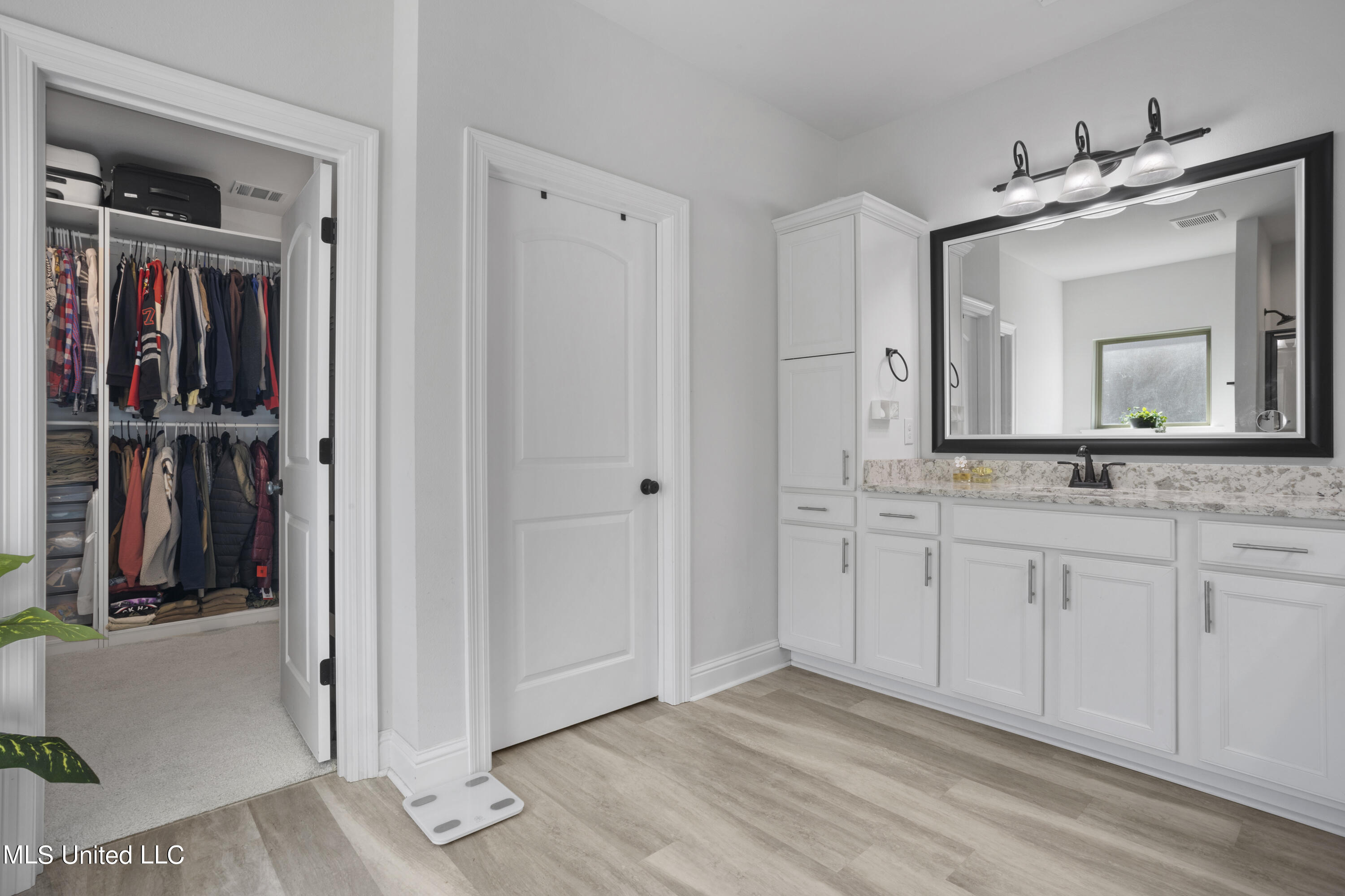 9401 Lost Tree Trail