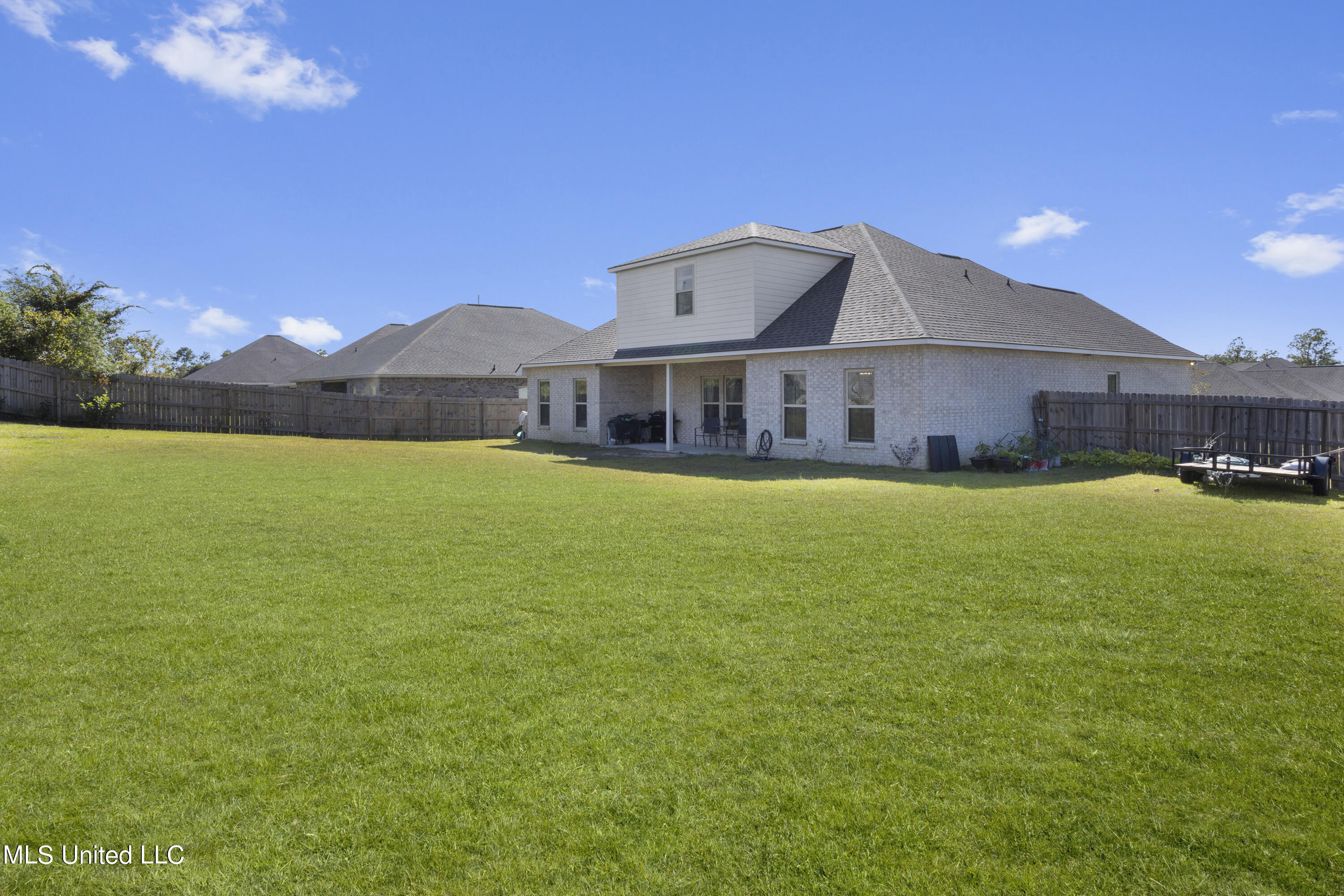 9401 Lost Tree Trail