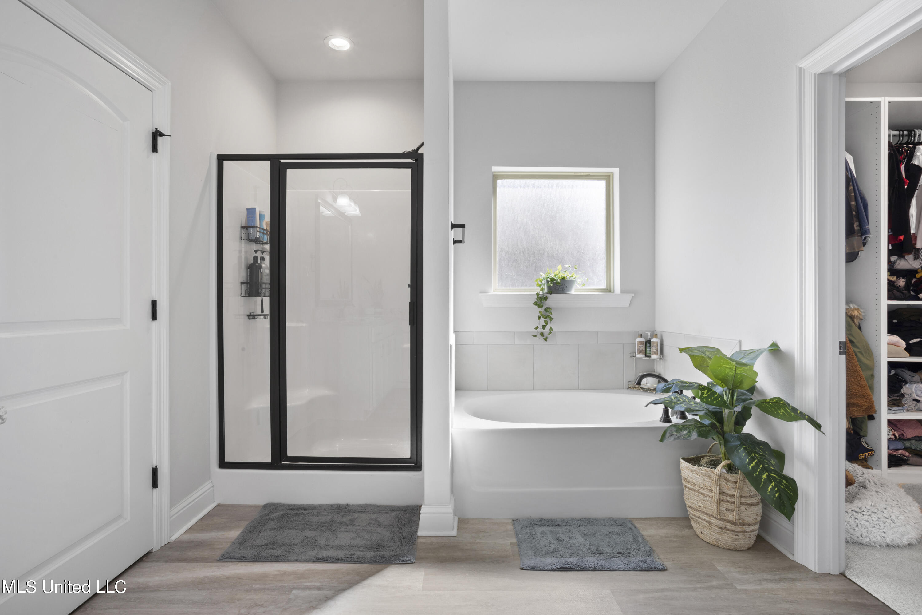 9401 Lost Tree Trail