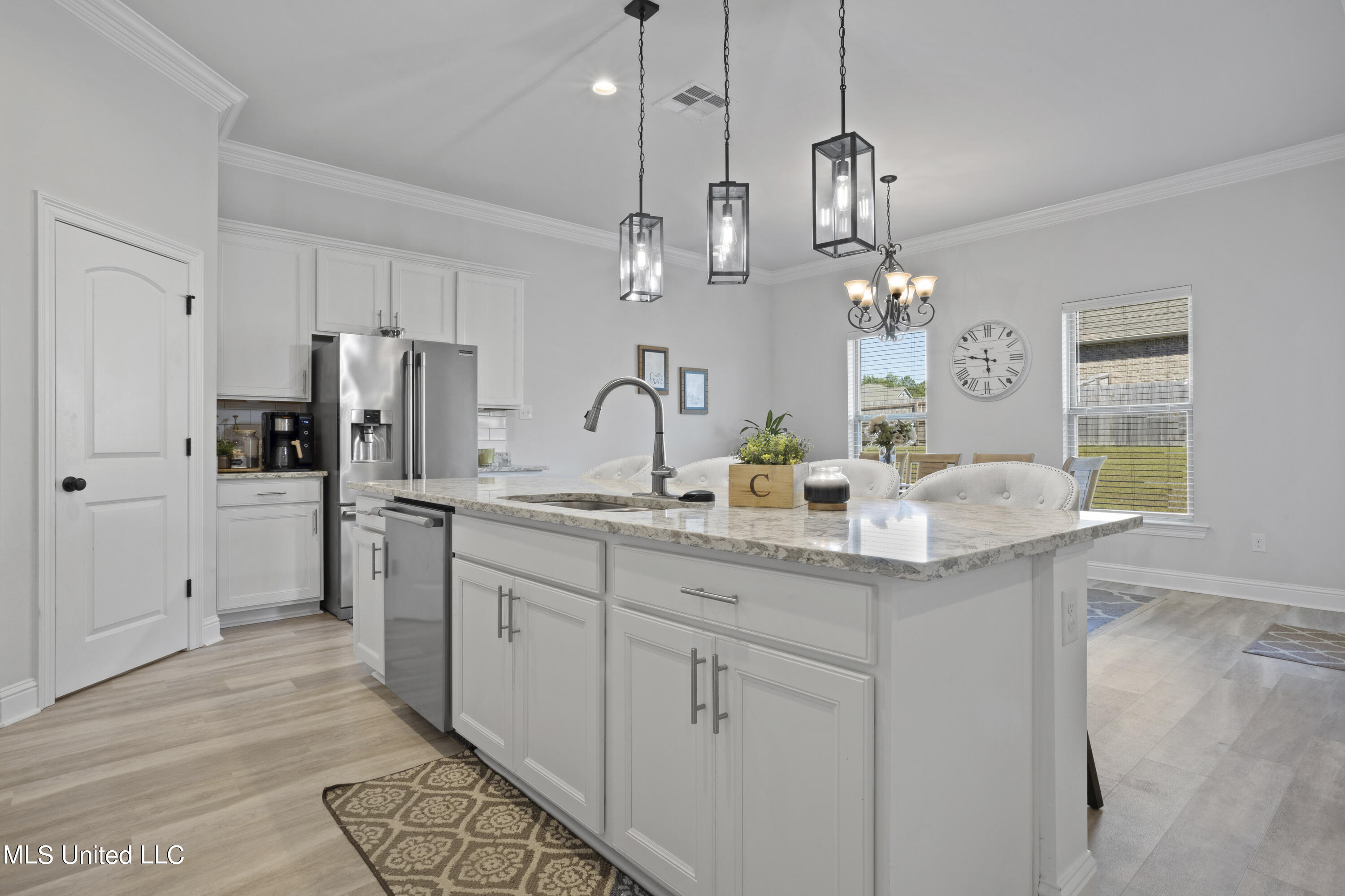 9401 Lost Tree Trail