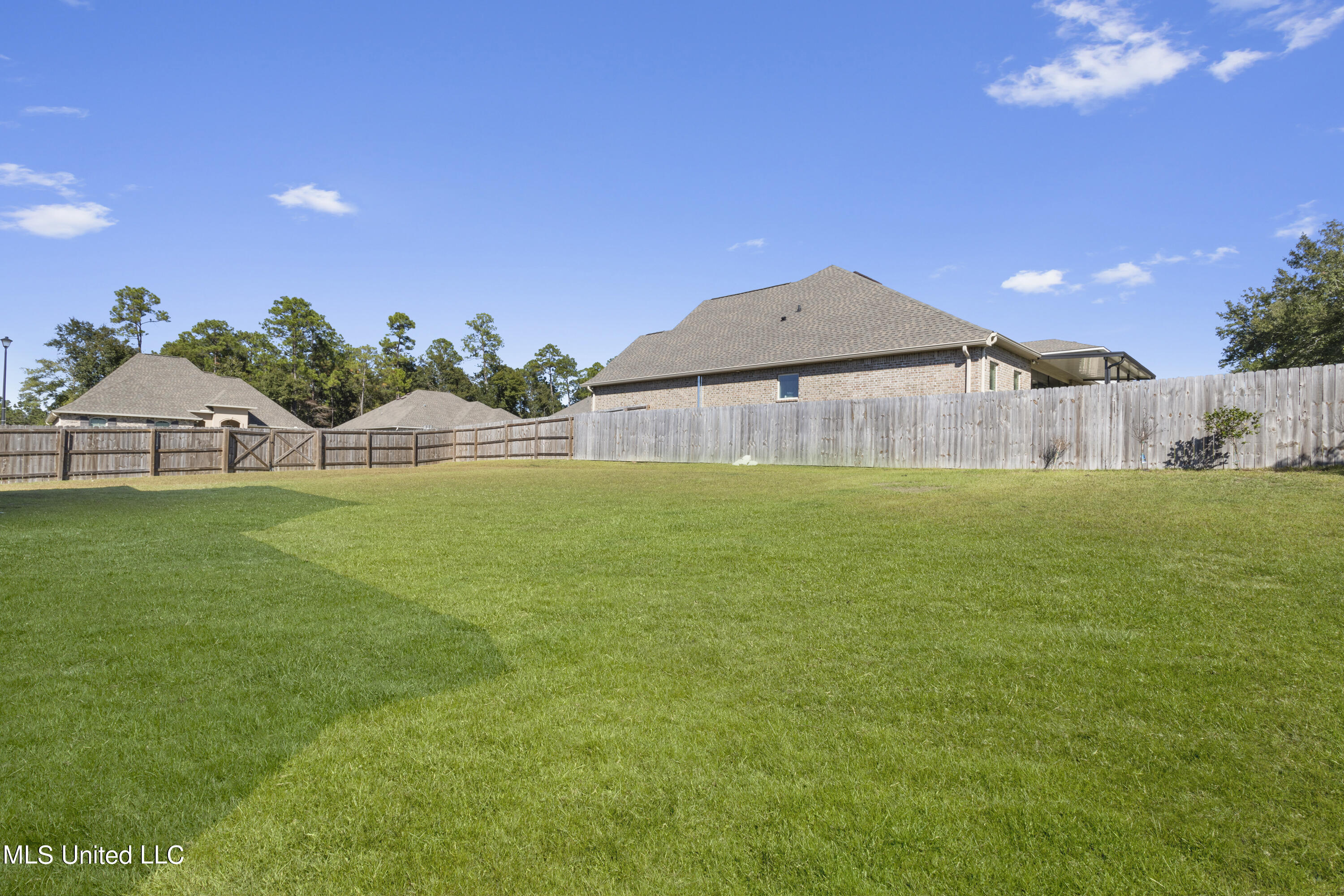 9401 Lost Tree Trail