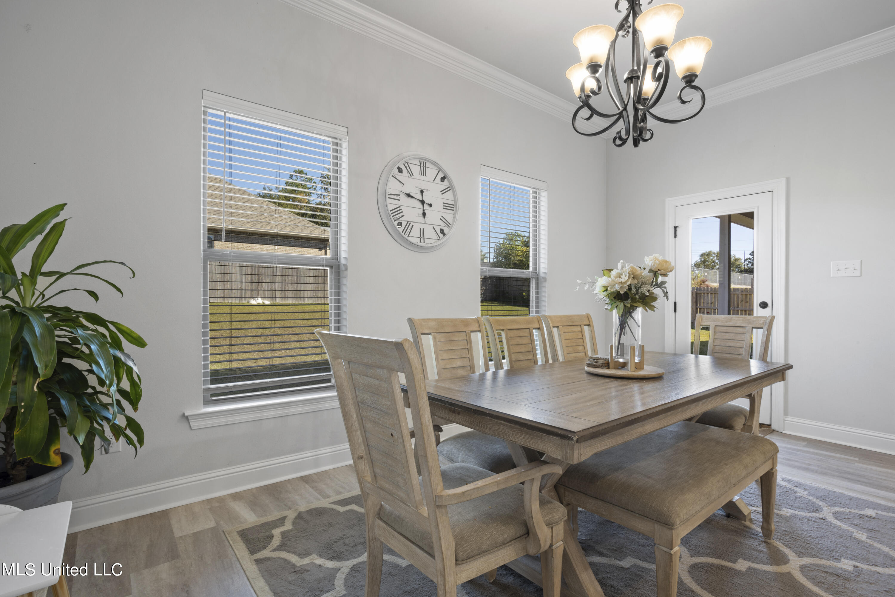 9401 Lost Tree Trail