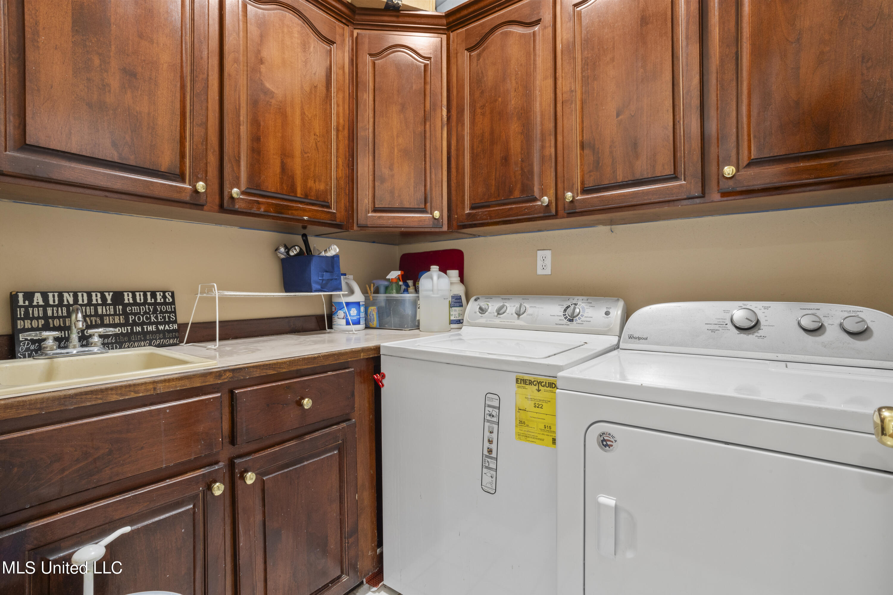 2568 Brighton Circle