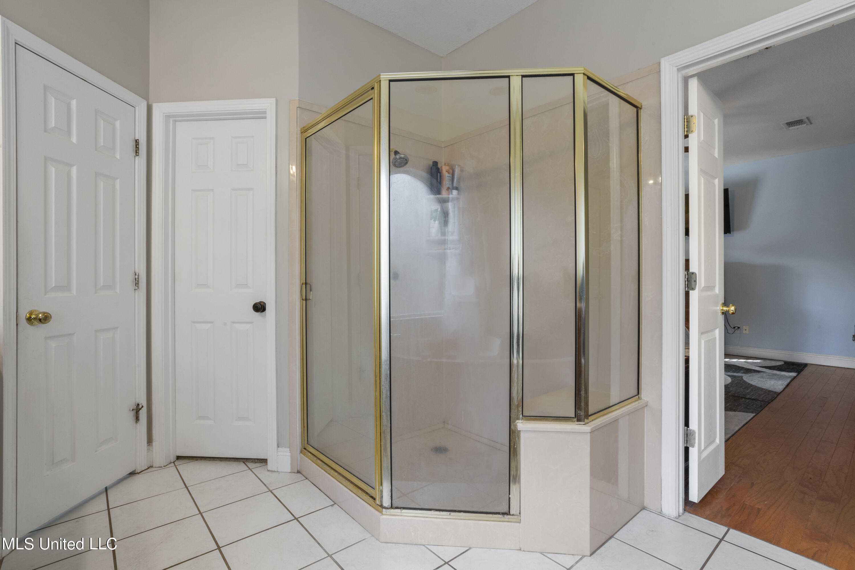 2568 Brighton Circle