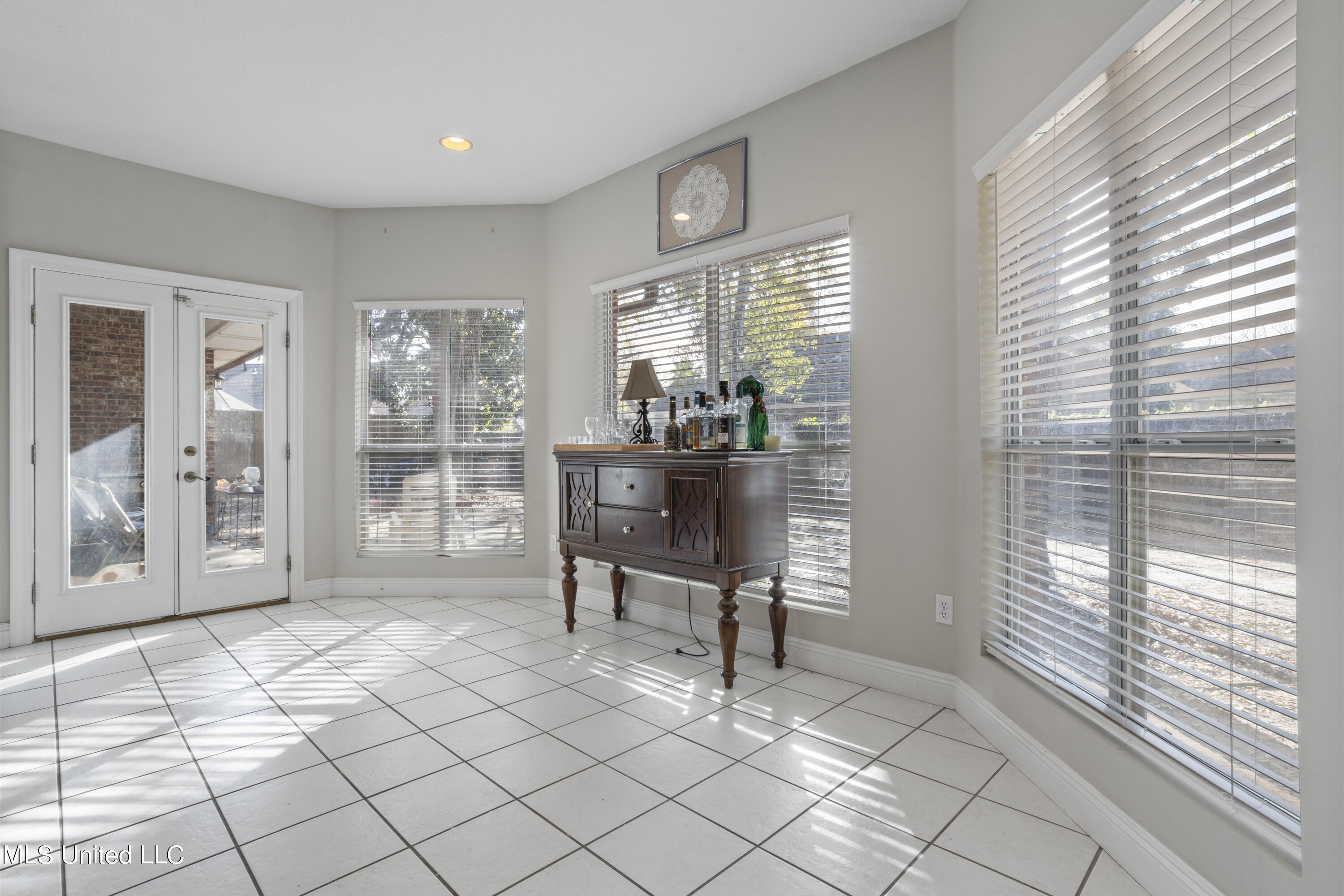 2568 Brighton Circle