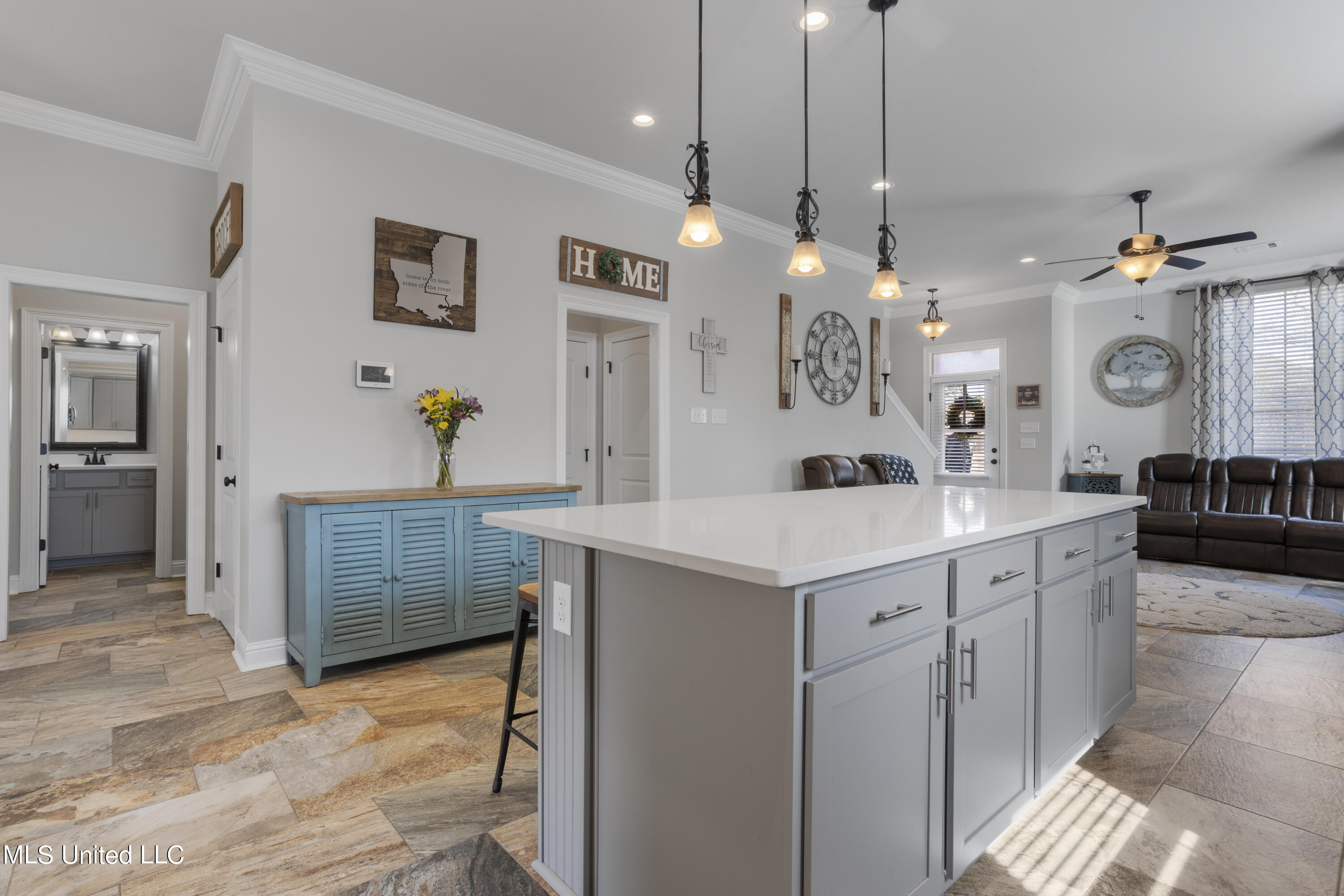 24601 Knollwood Drive