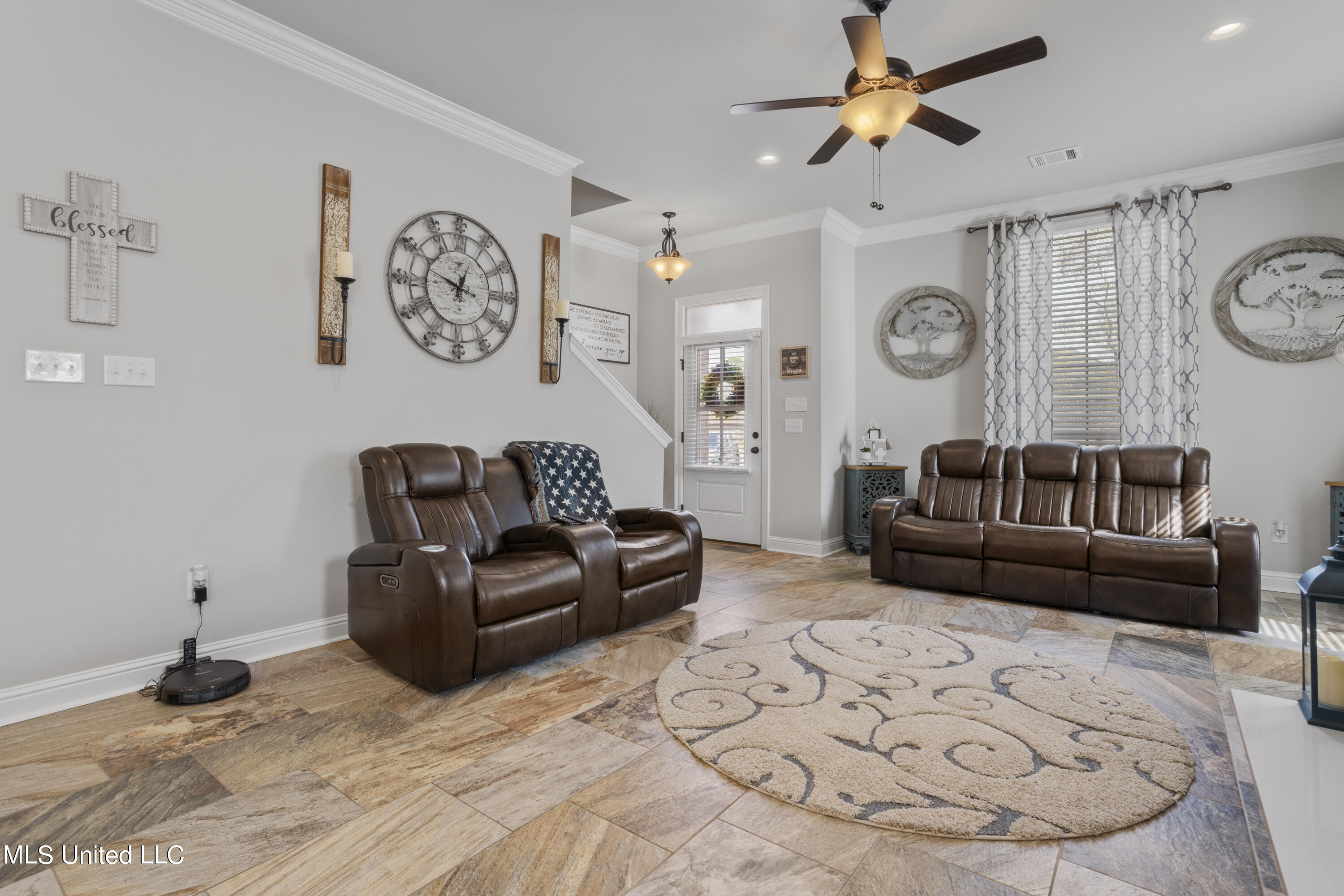 24601 Knollwood Drive