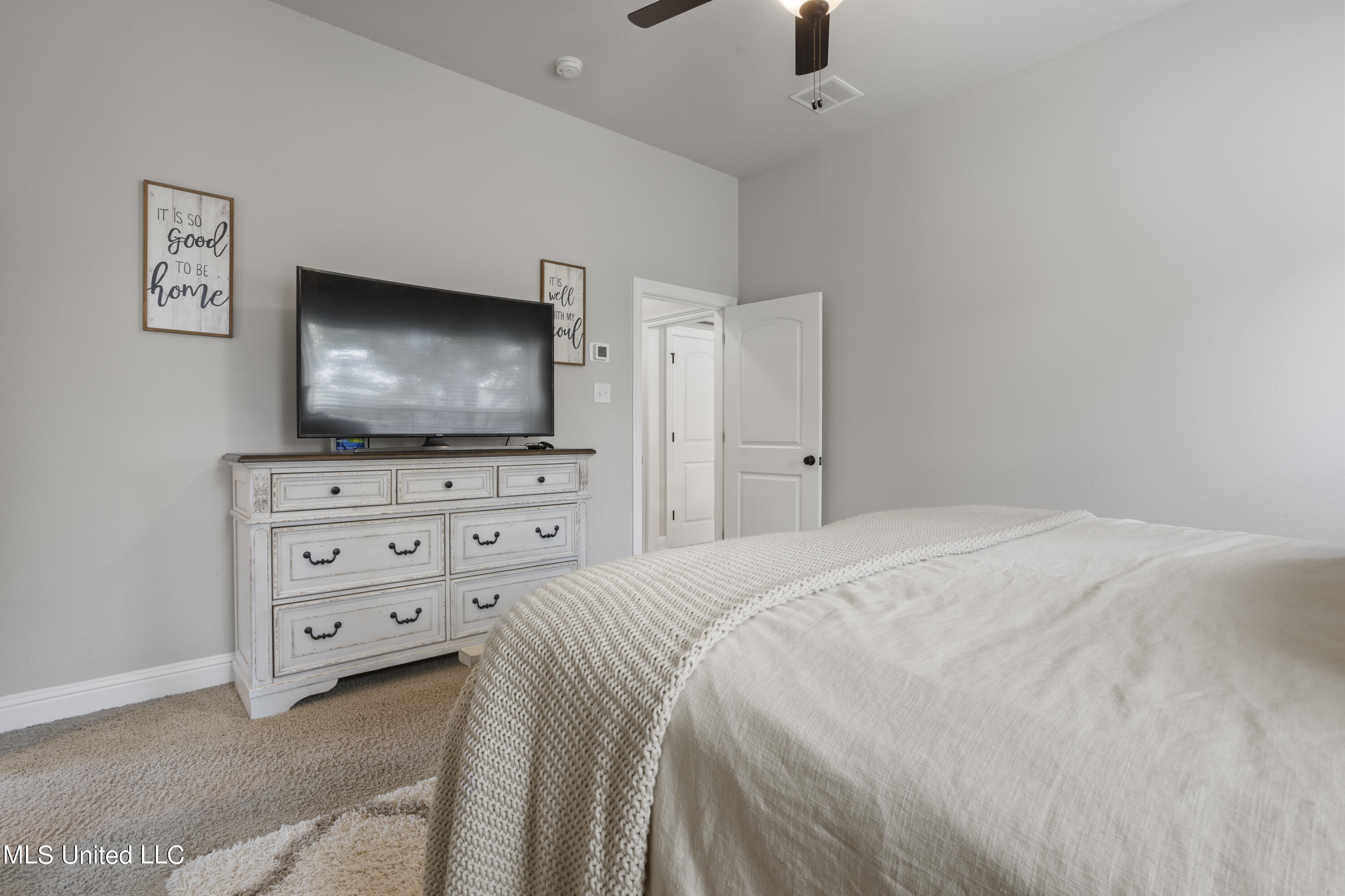 24601 Knollwood Drive