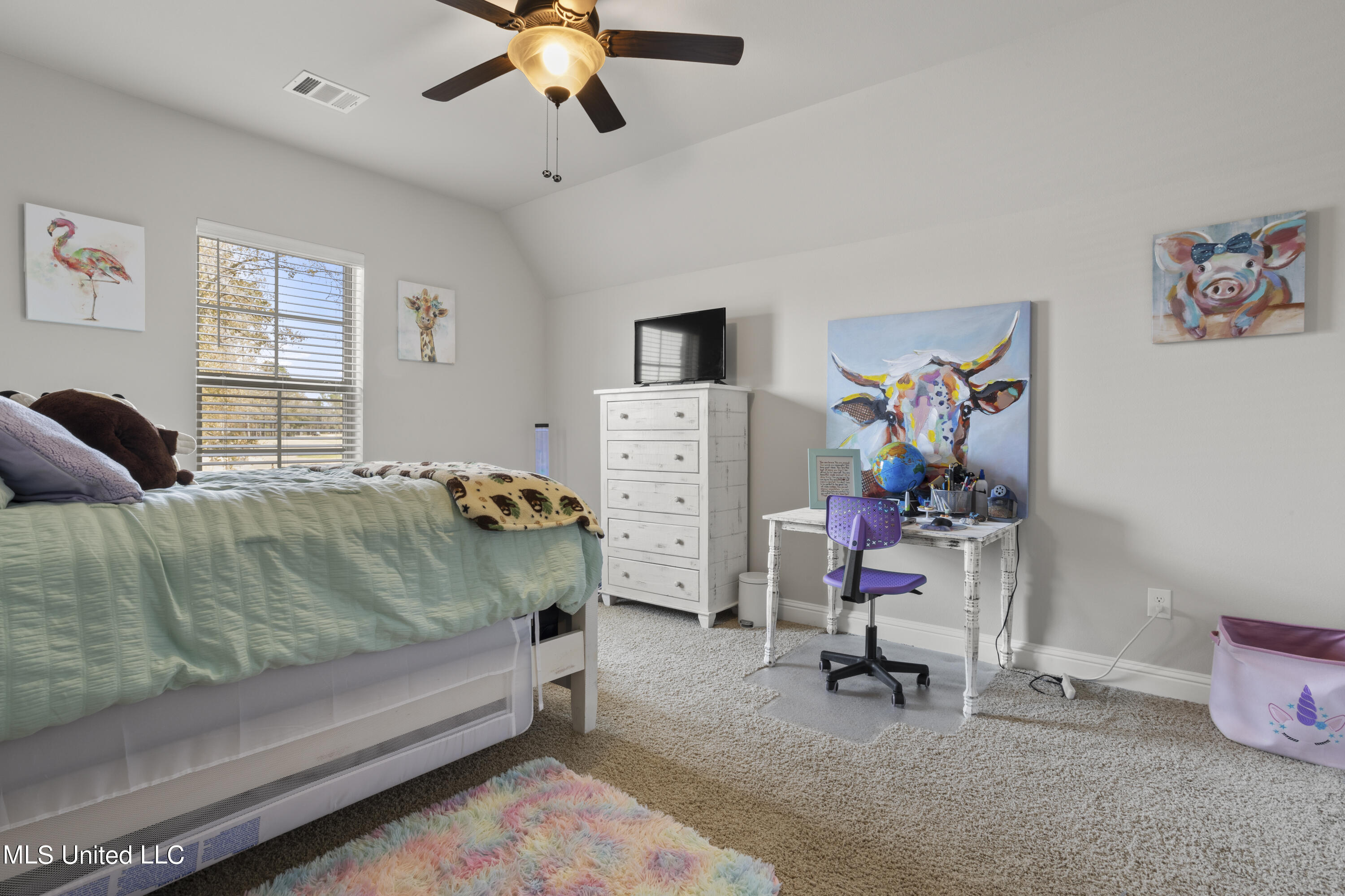 24601 Knollwood Drive