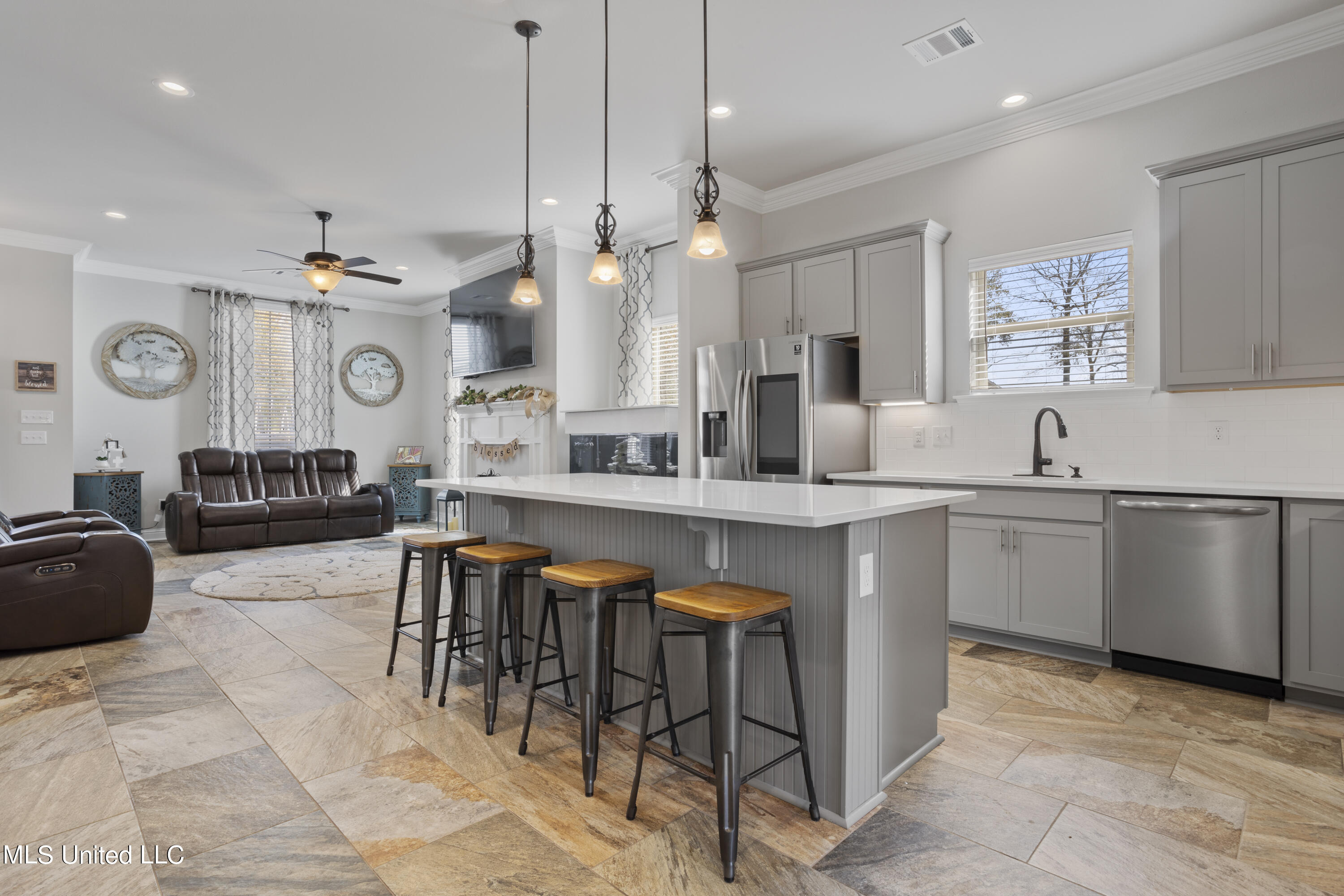 24601 Knollwood Drive