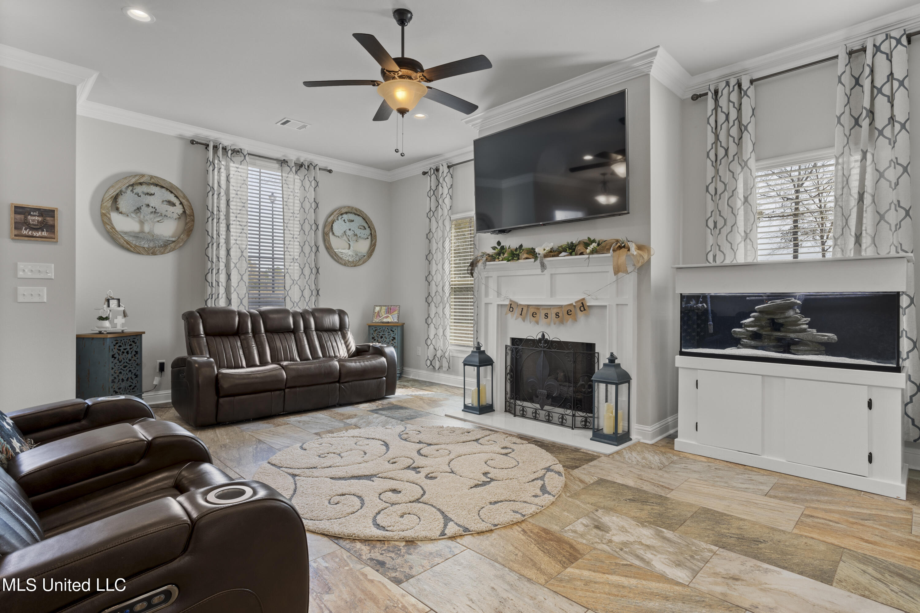 24601 Knollwood Drive