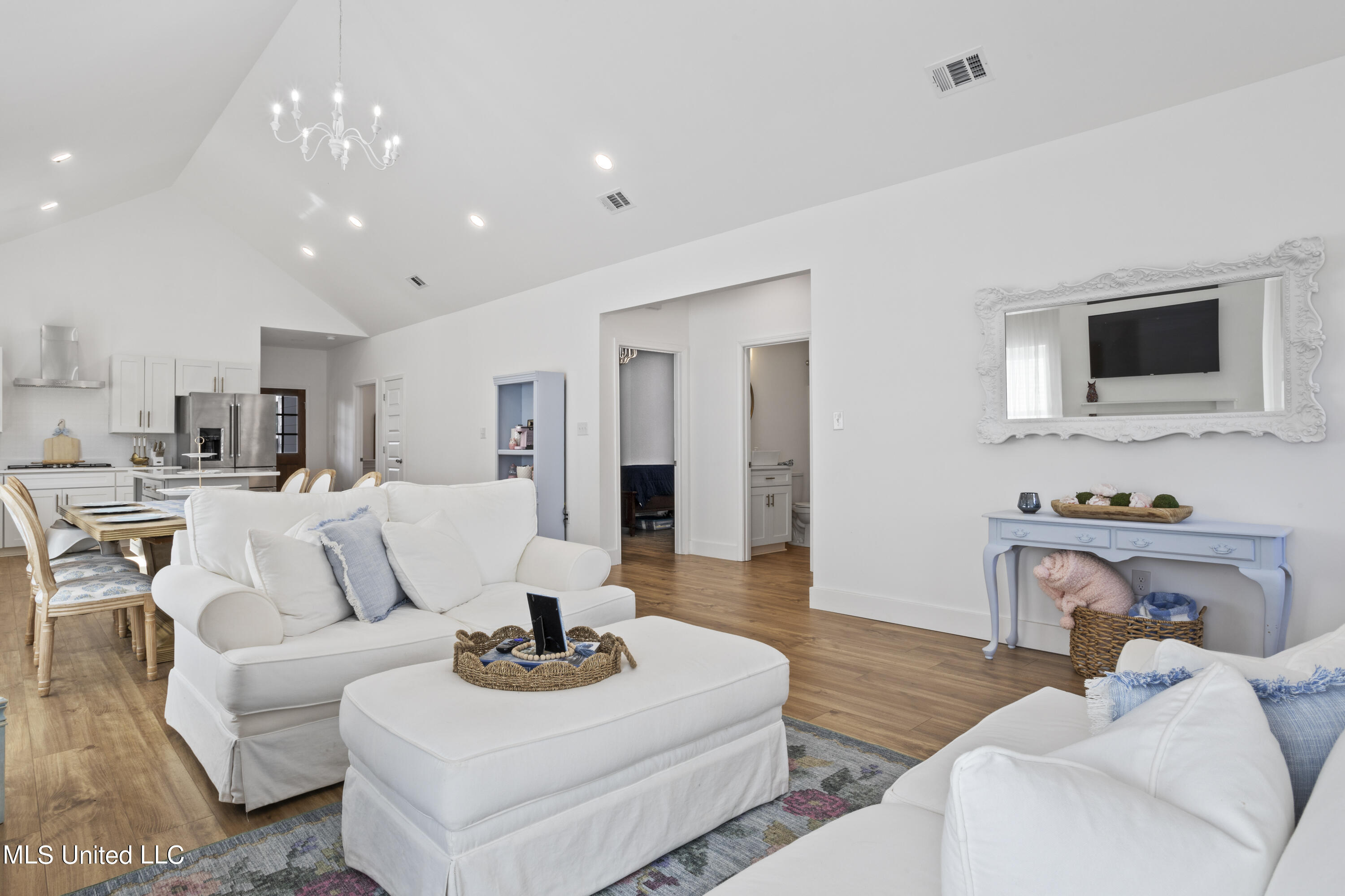 147 Pine Grove Avenue