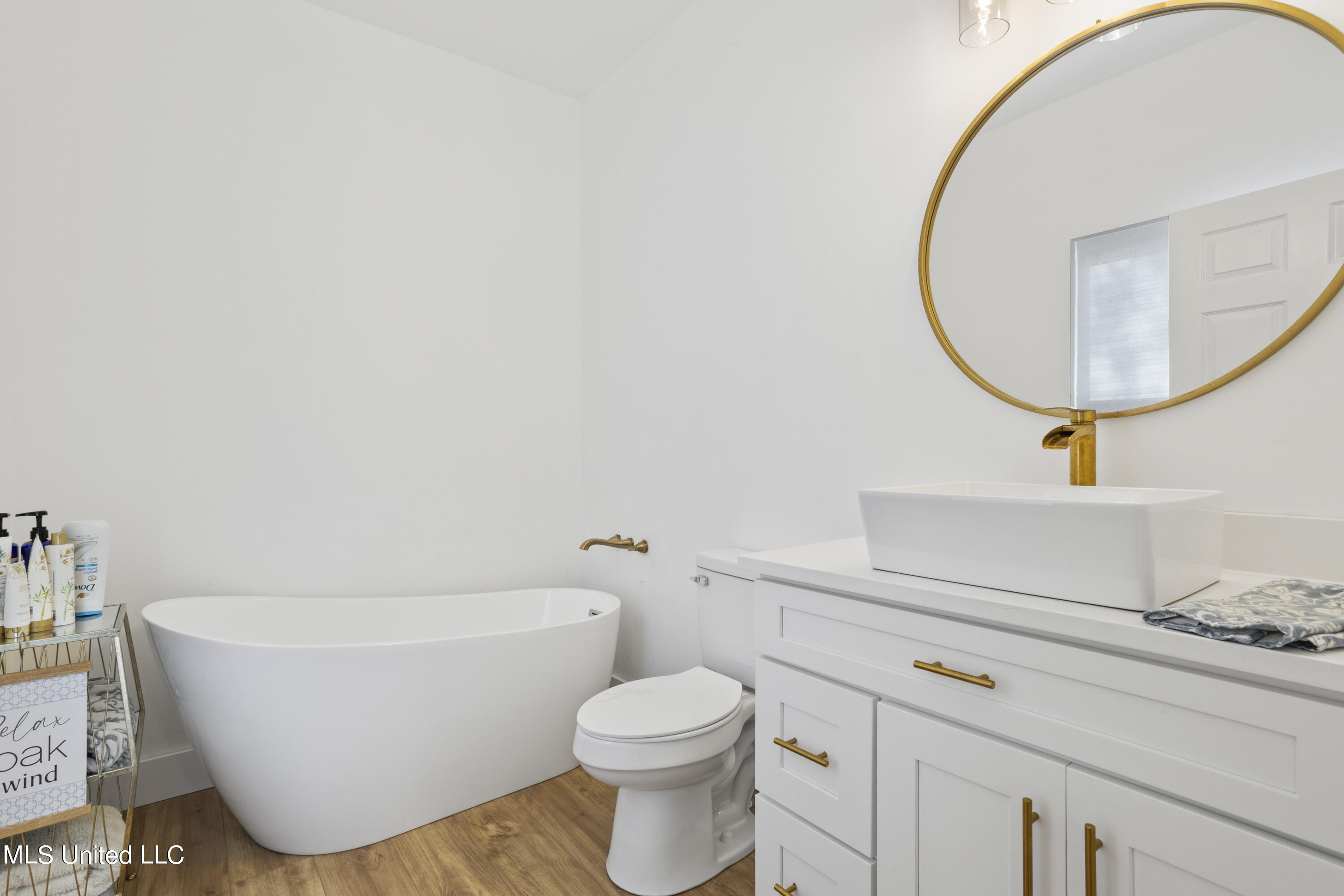 147 Pine Grove Avenue