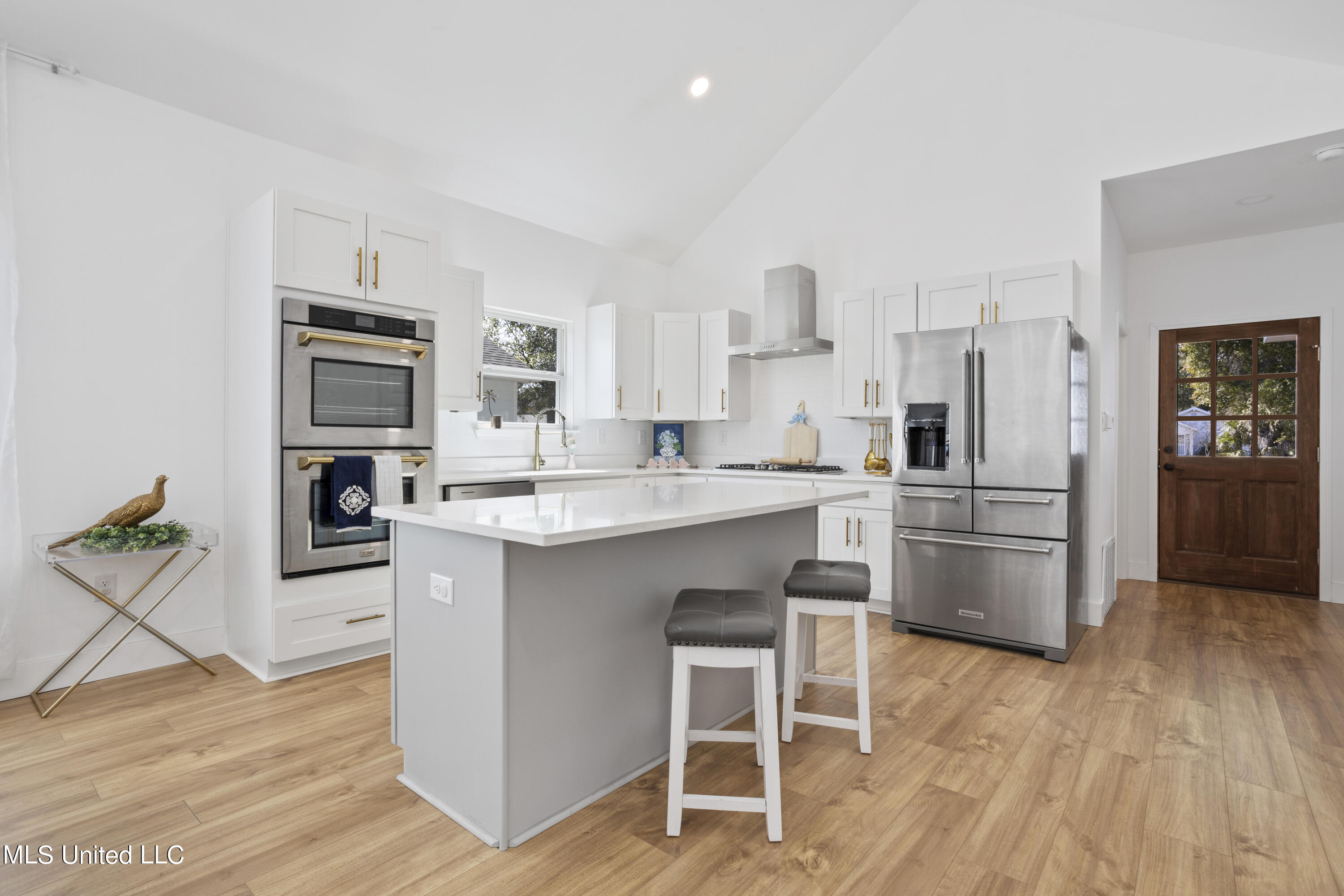 147 Pine Grove Avenue