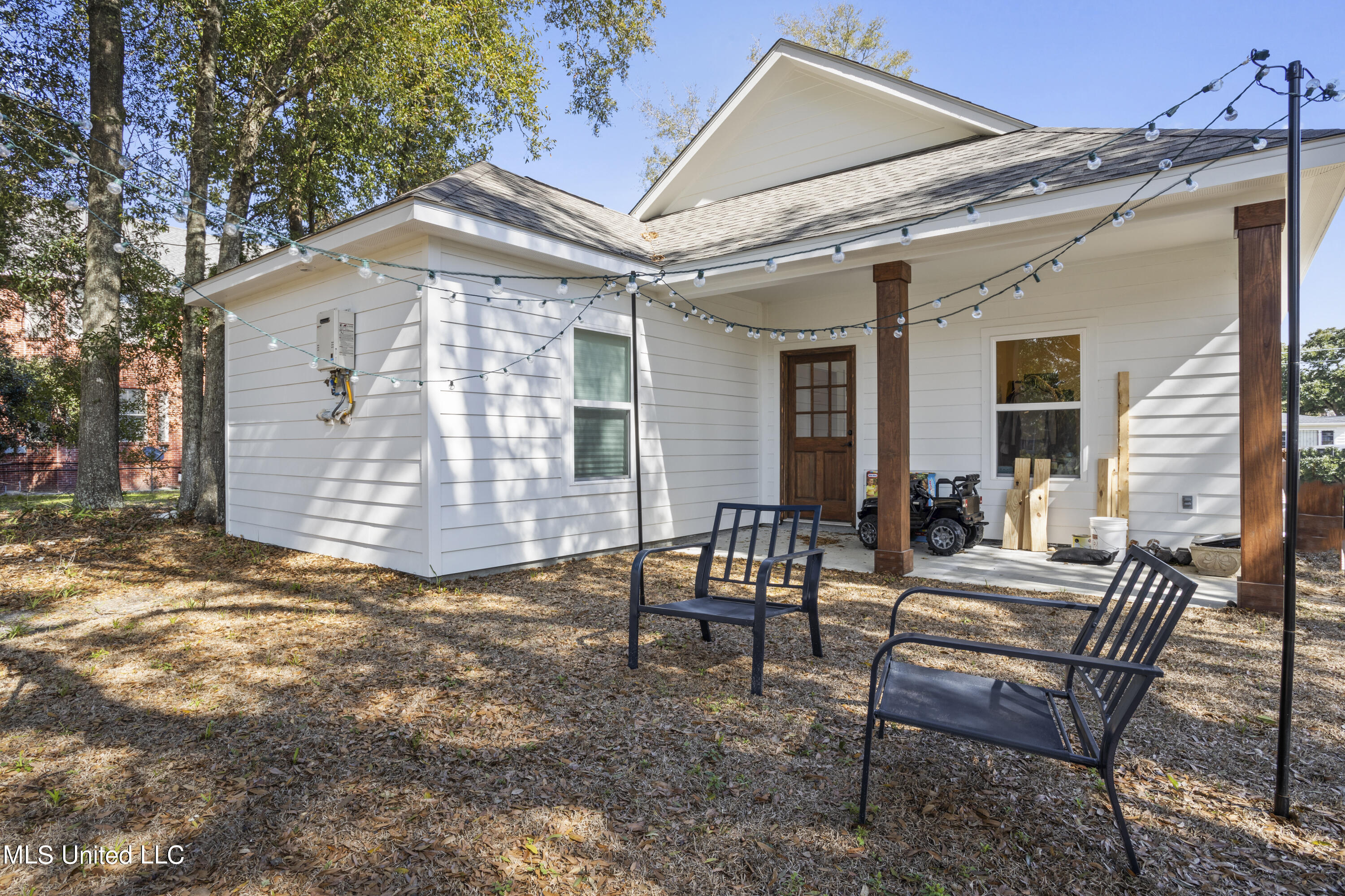 147 Pine Grove Avenue