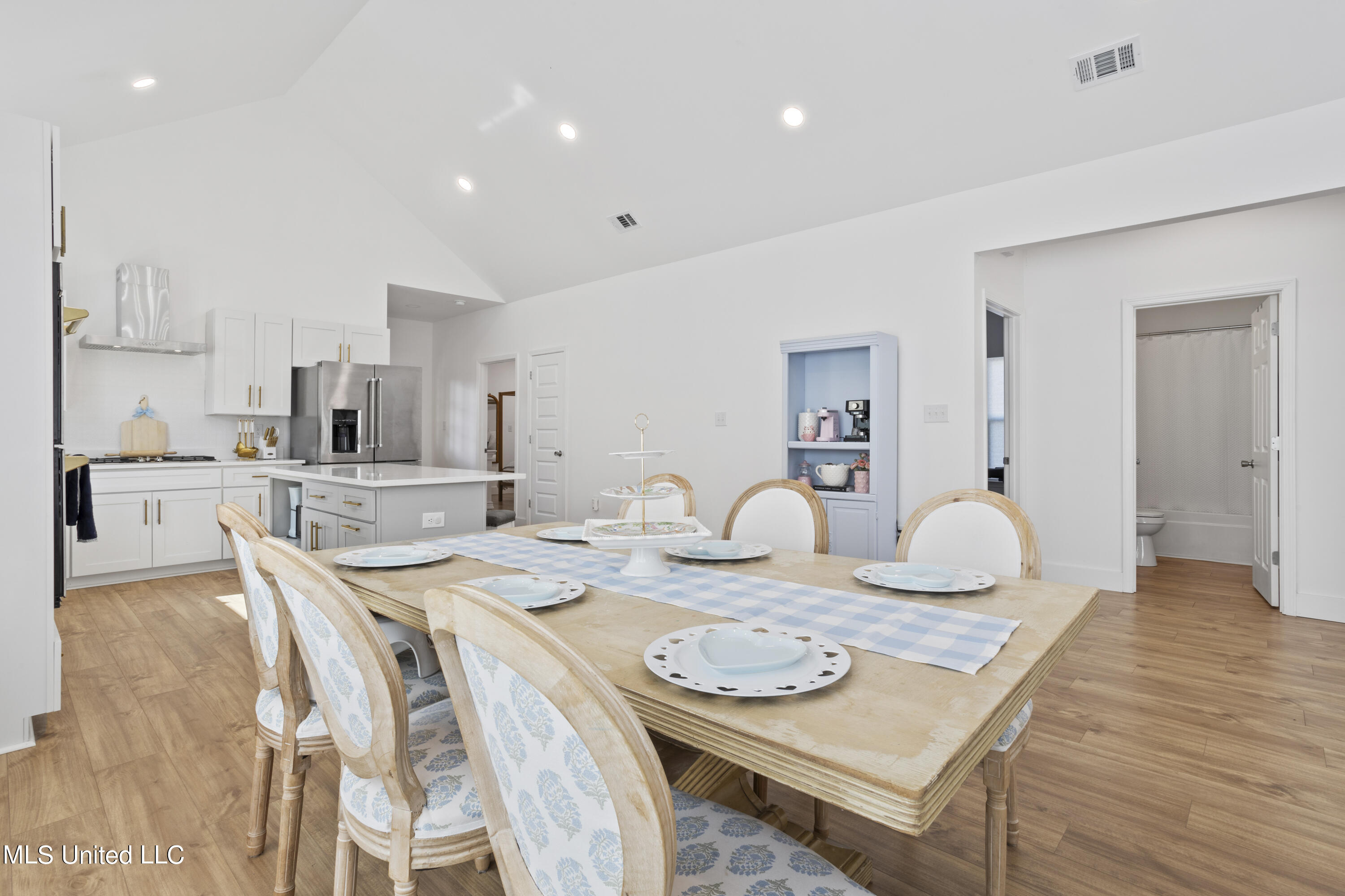 147 Pine Grove Avenue