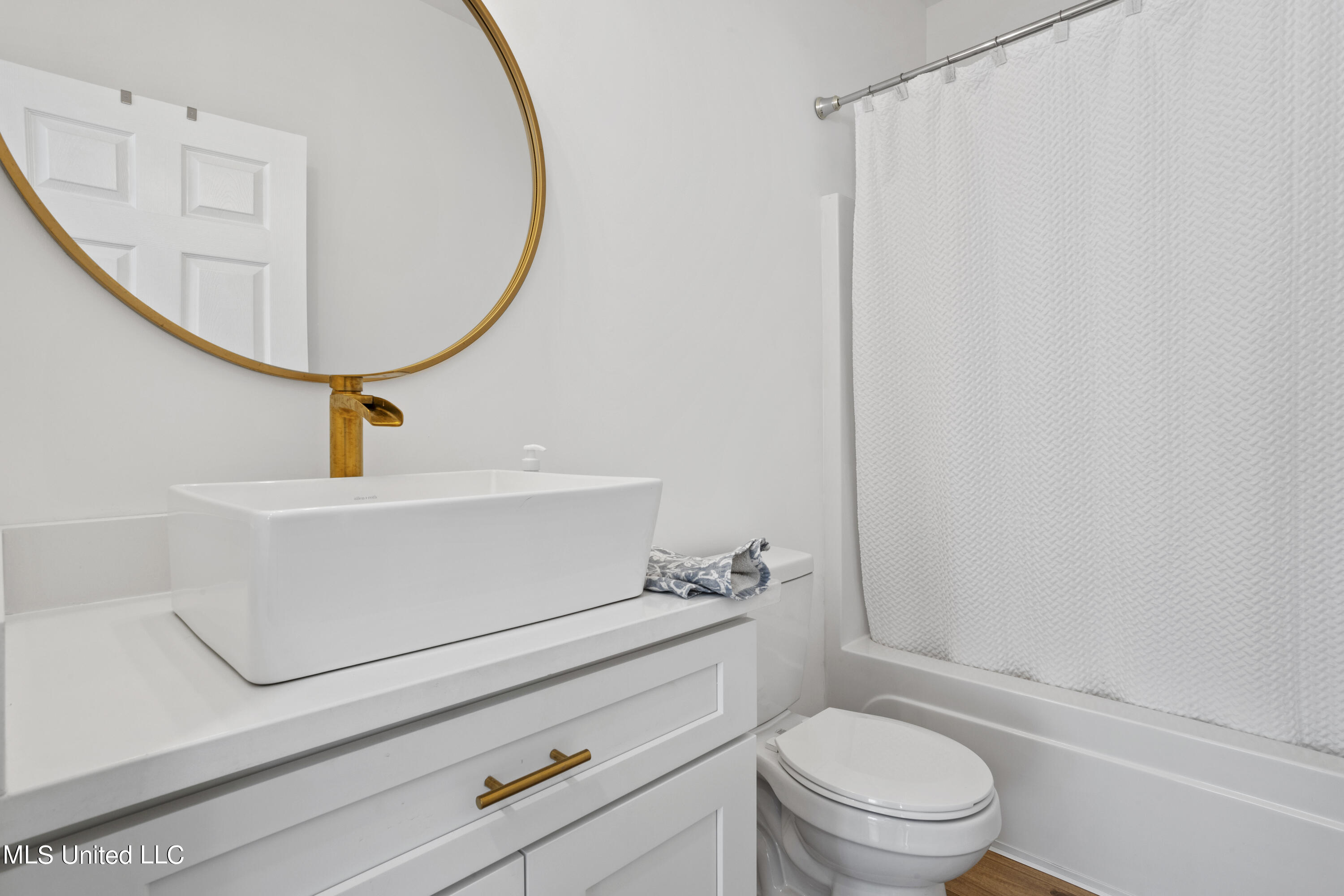 147 Pine Grove Avenue