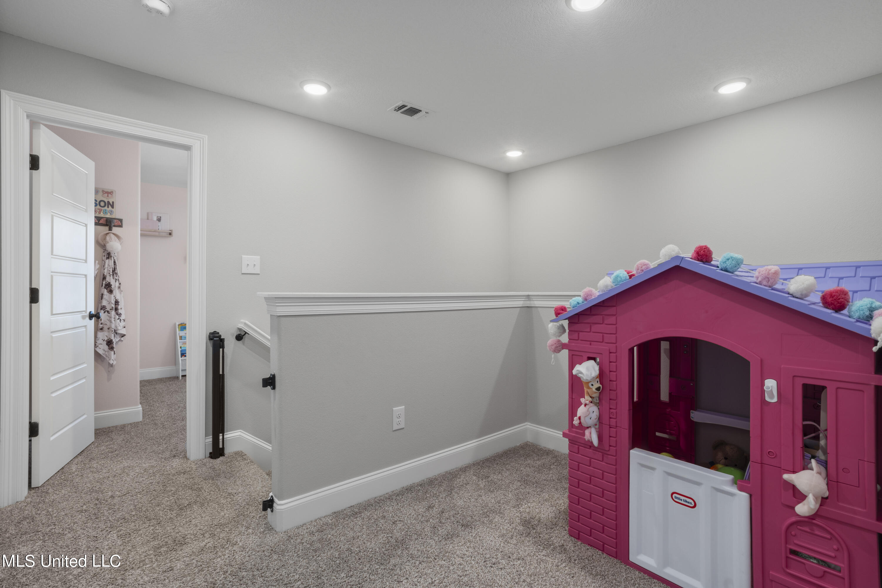 13804 E El Bonito Drive