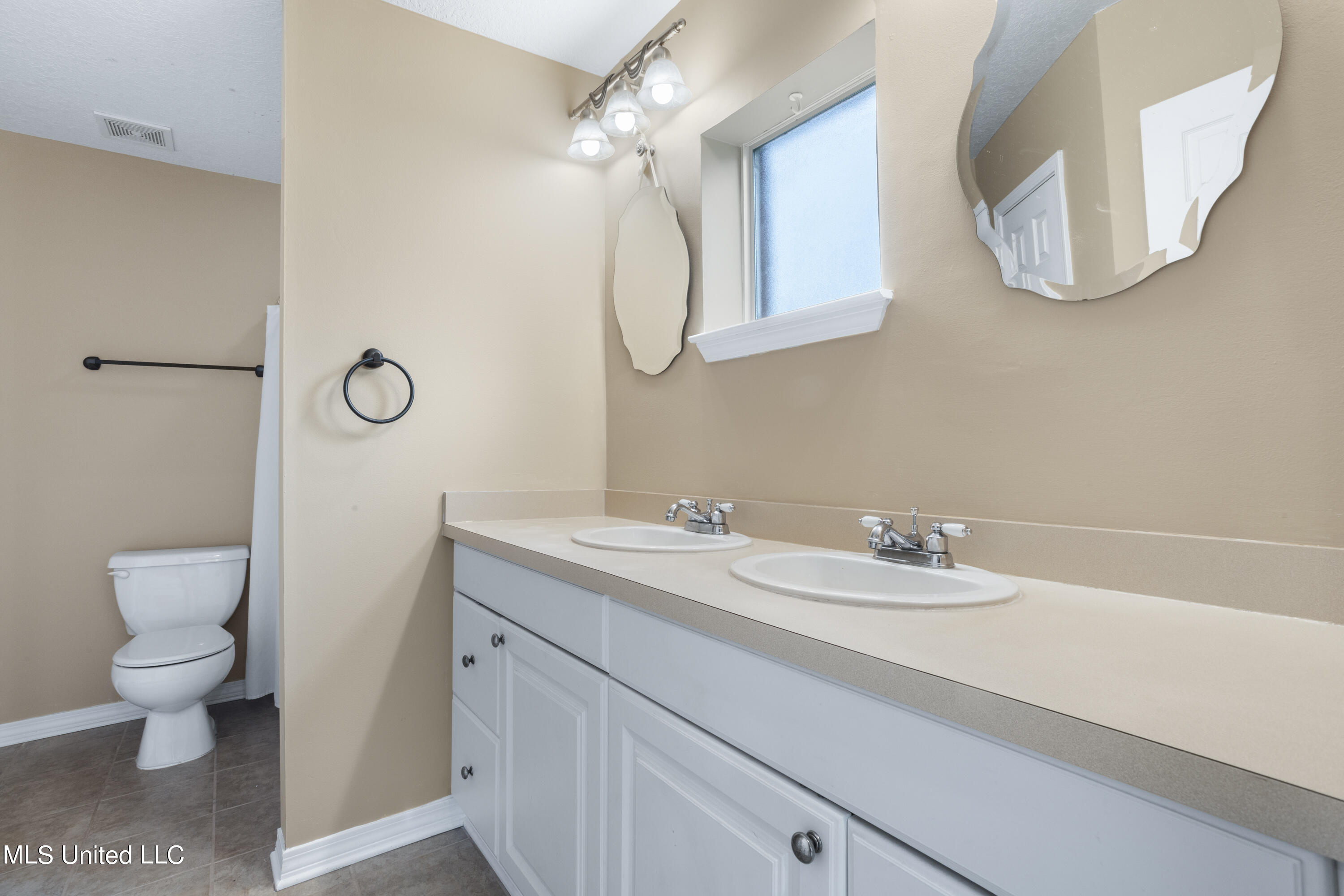 11625 Creekside Cove
