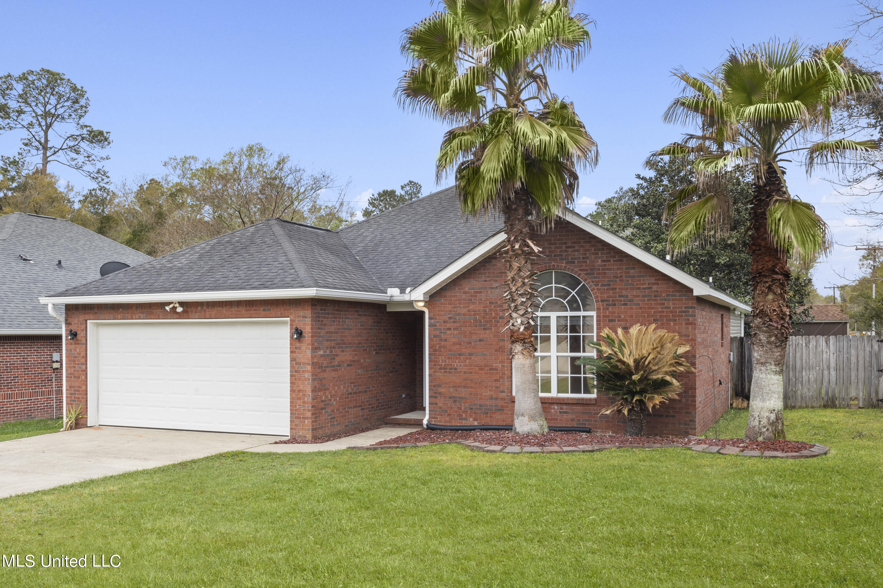 11625 Creekside Cove
